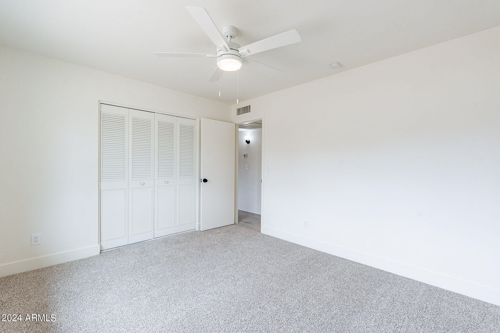 2120 E GREENWAY Road