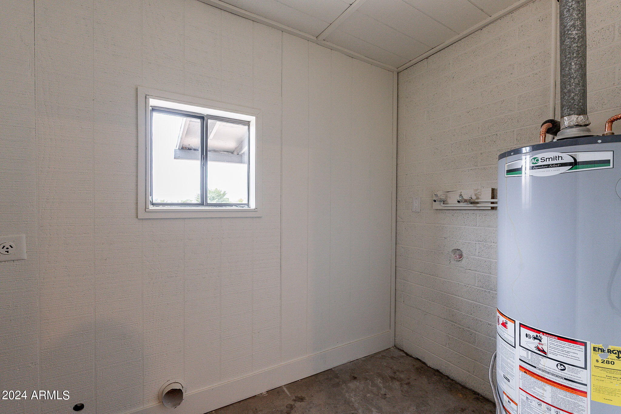 2120 E GREENWAY Road