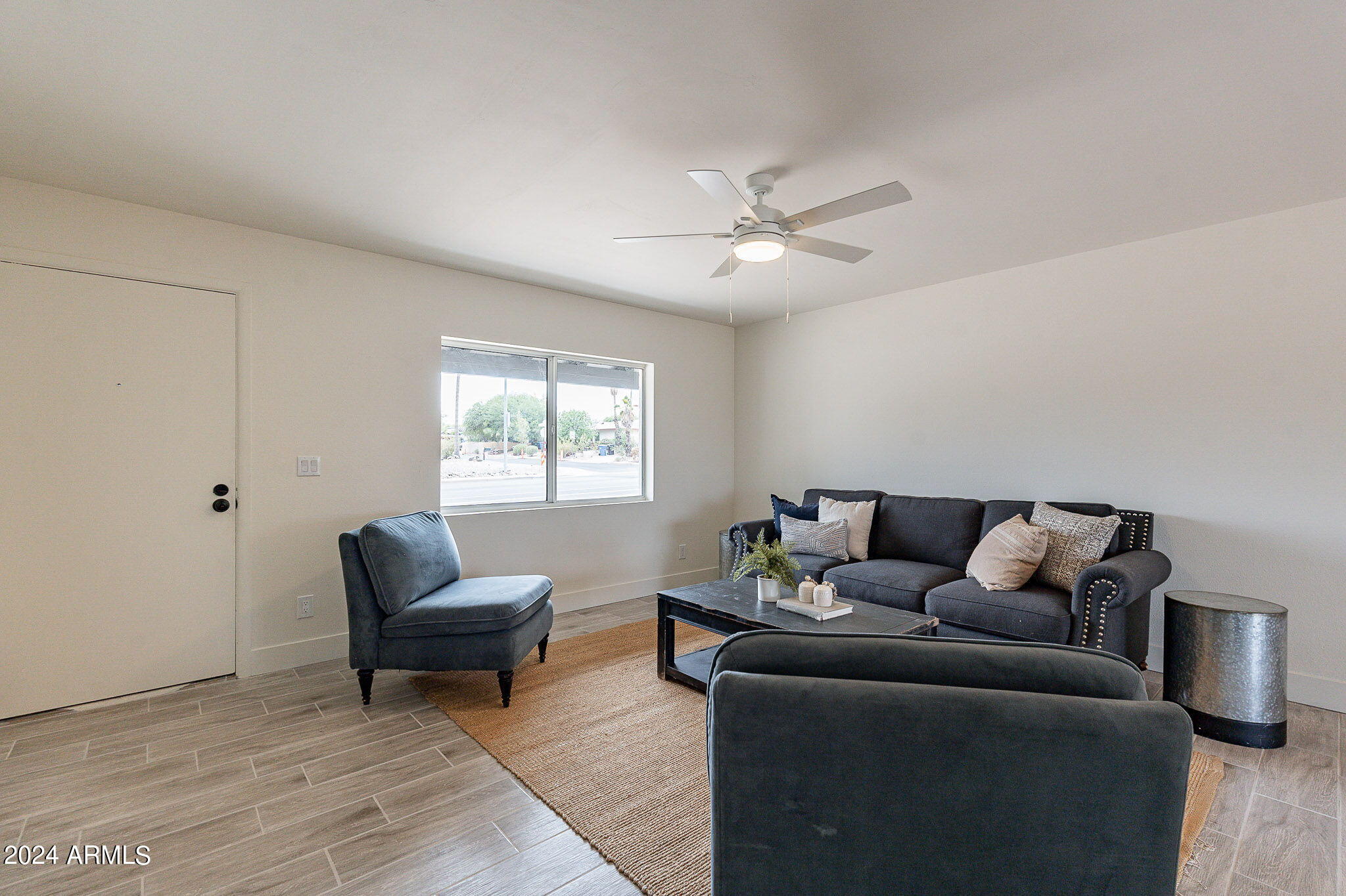 2120 E GREENWAY Road