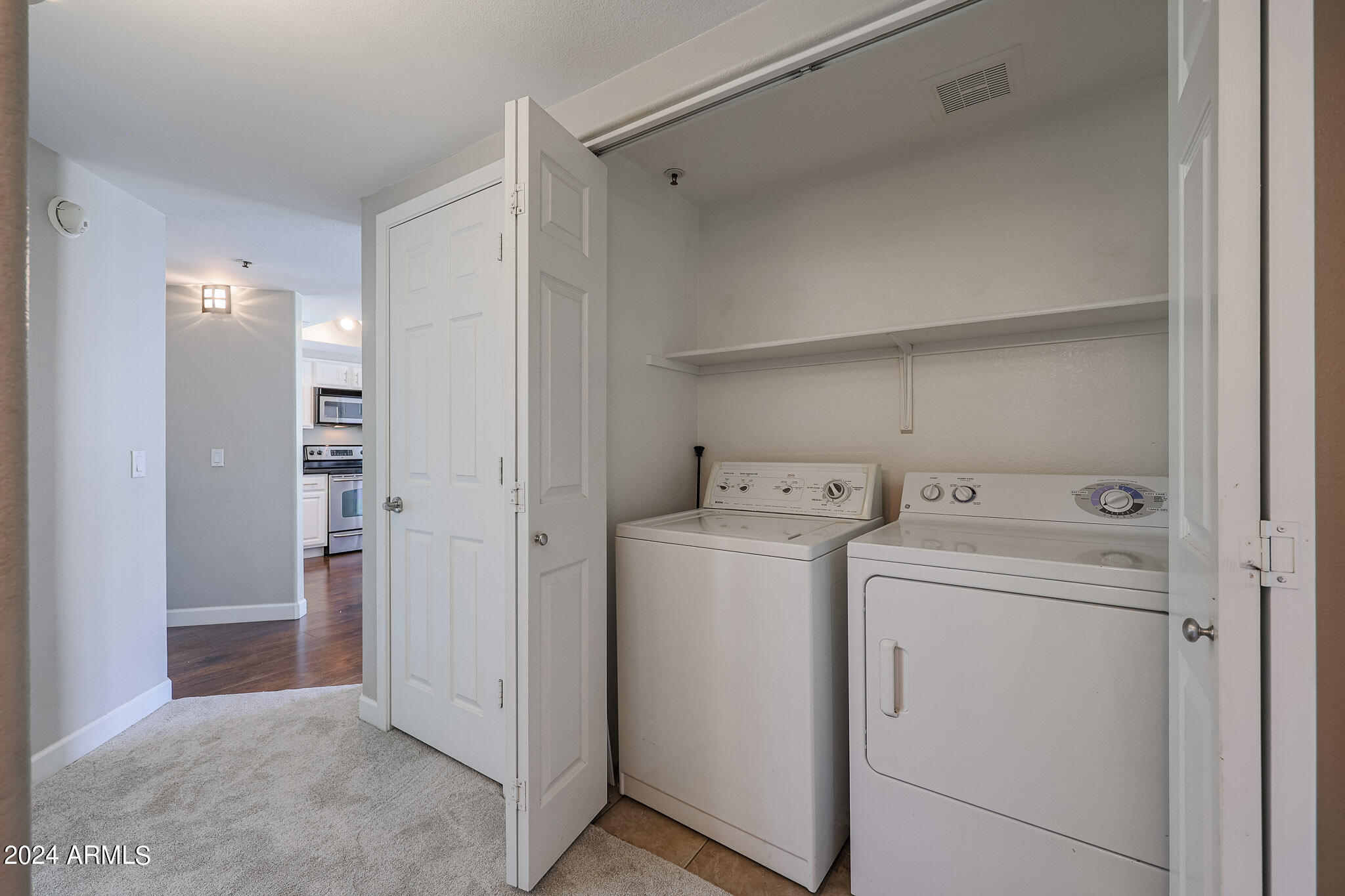 4925 E DESERT COVE Avenue, 201