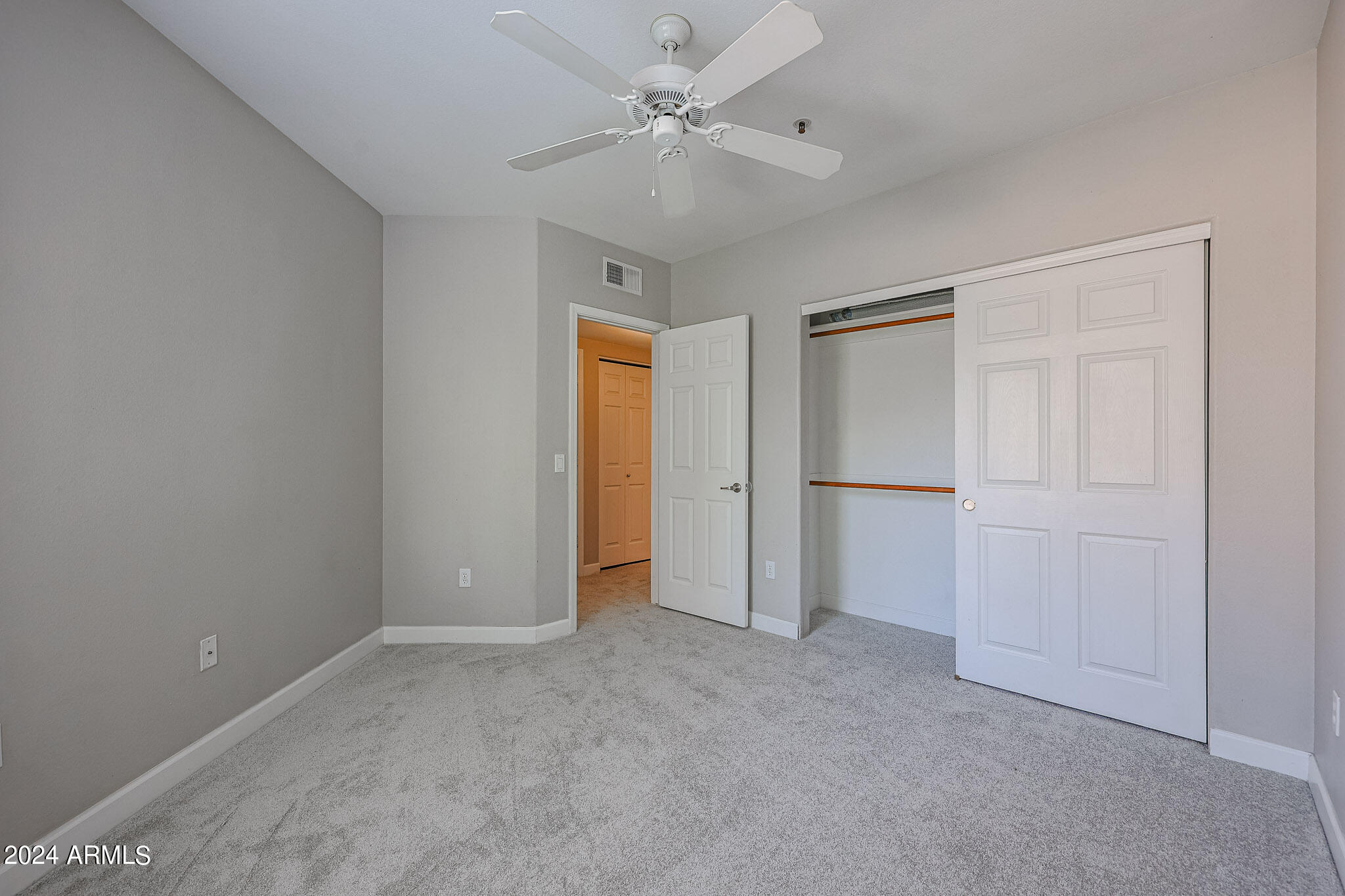 4925 E DESERT COVE Avenue, 201