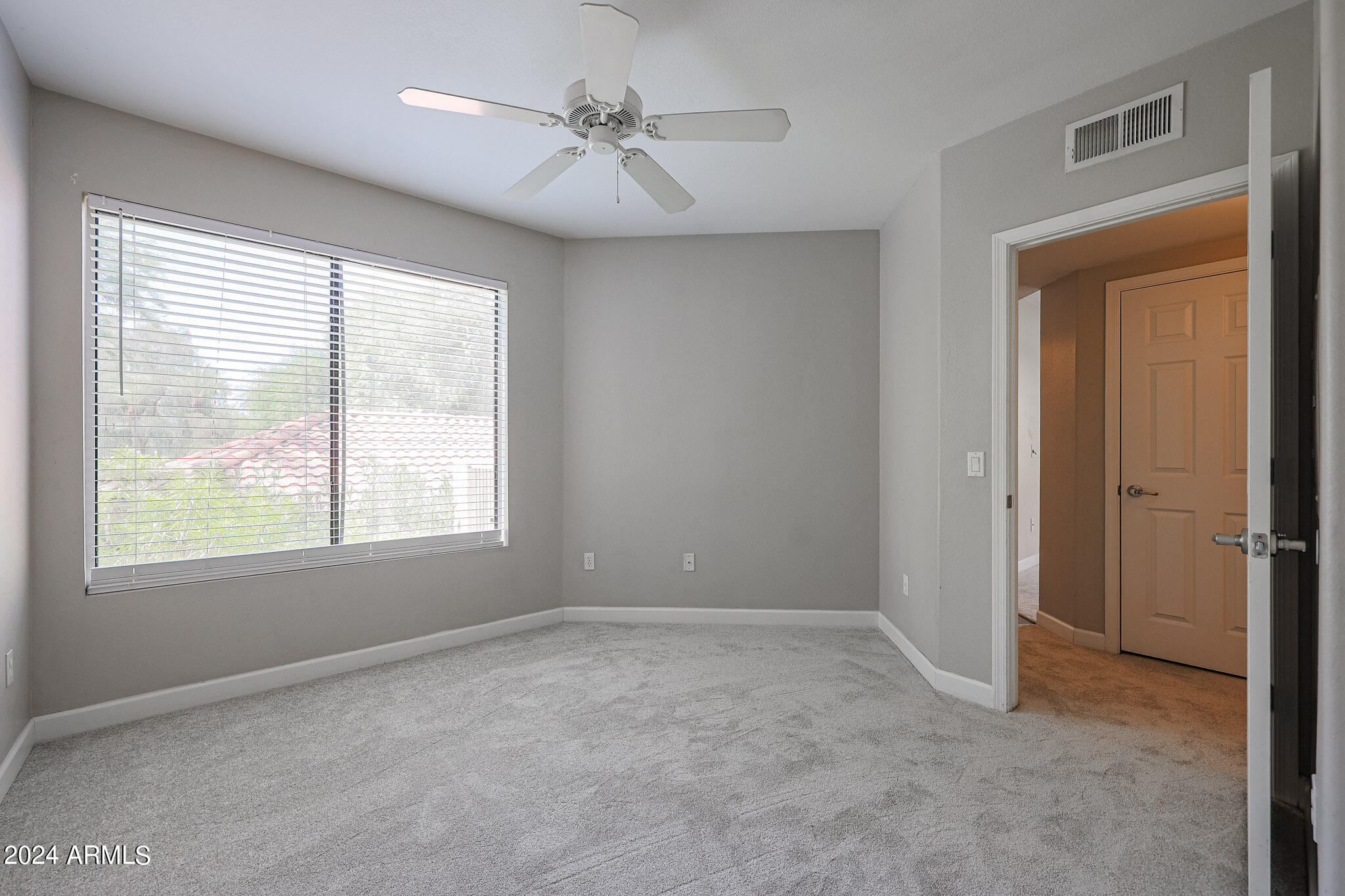 4925 E DESERT COVE Avenue, 201