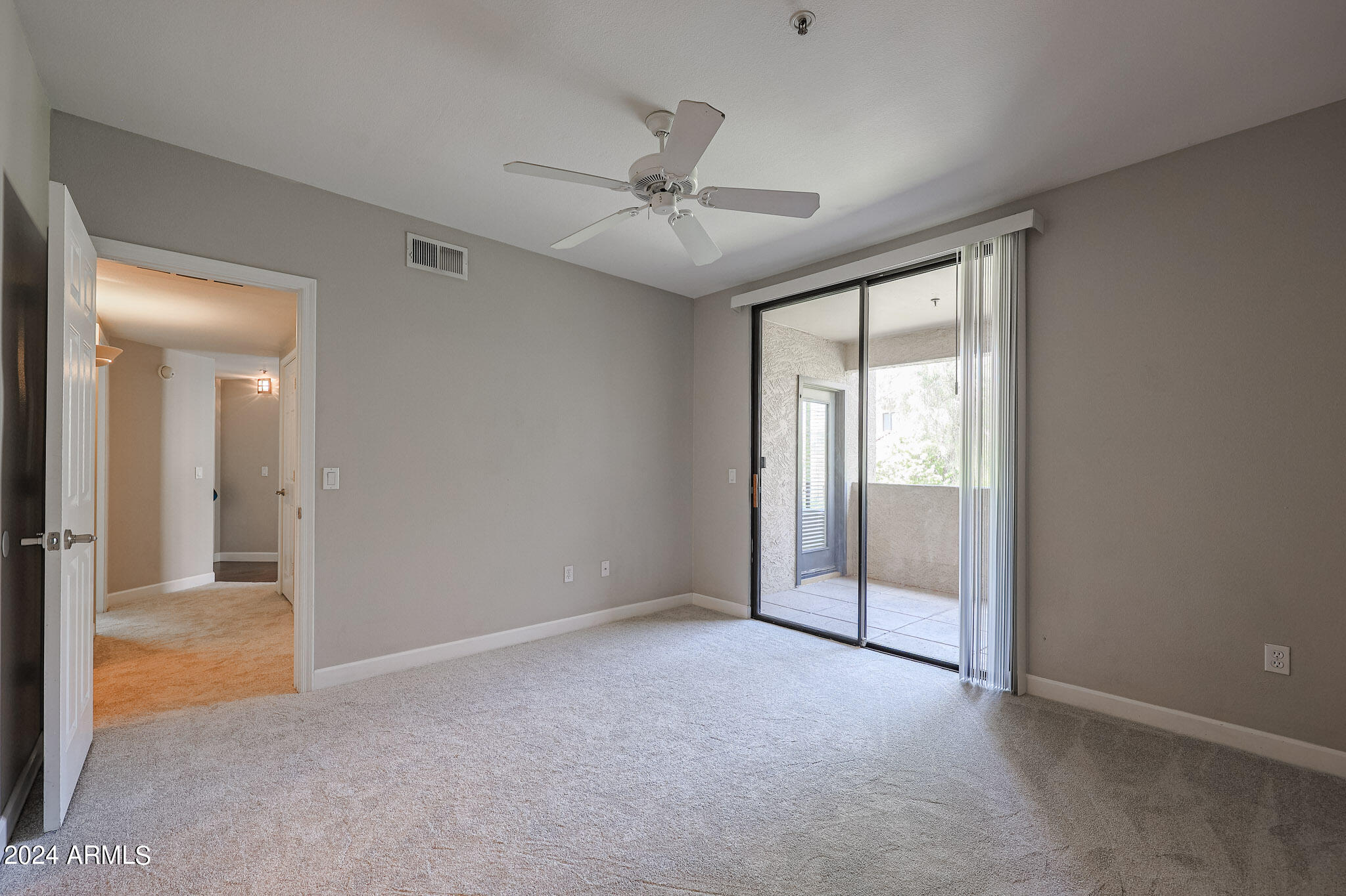 4925 E DESERT COVE Avenue, 201