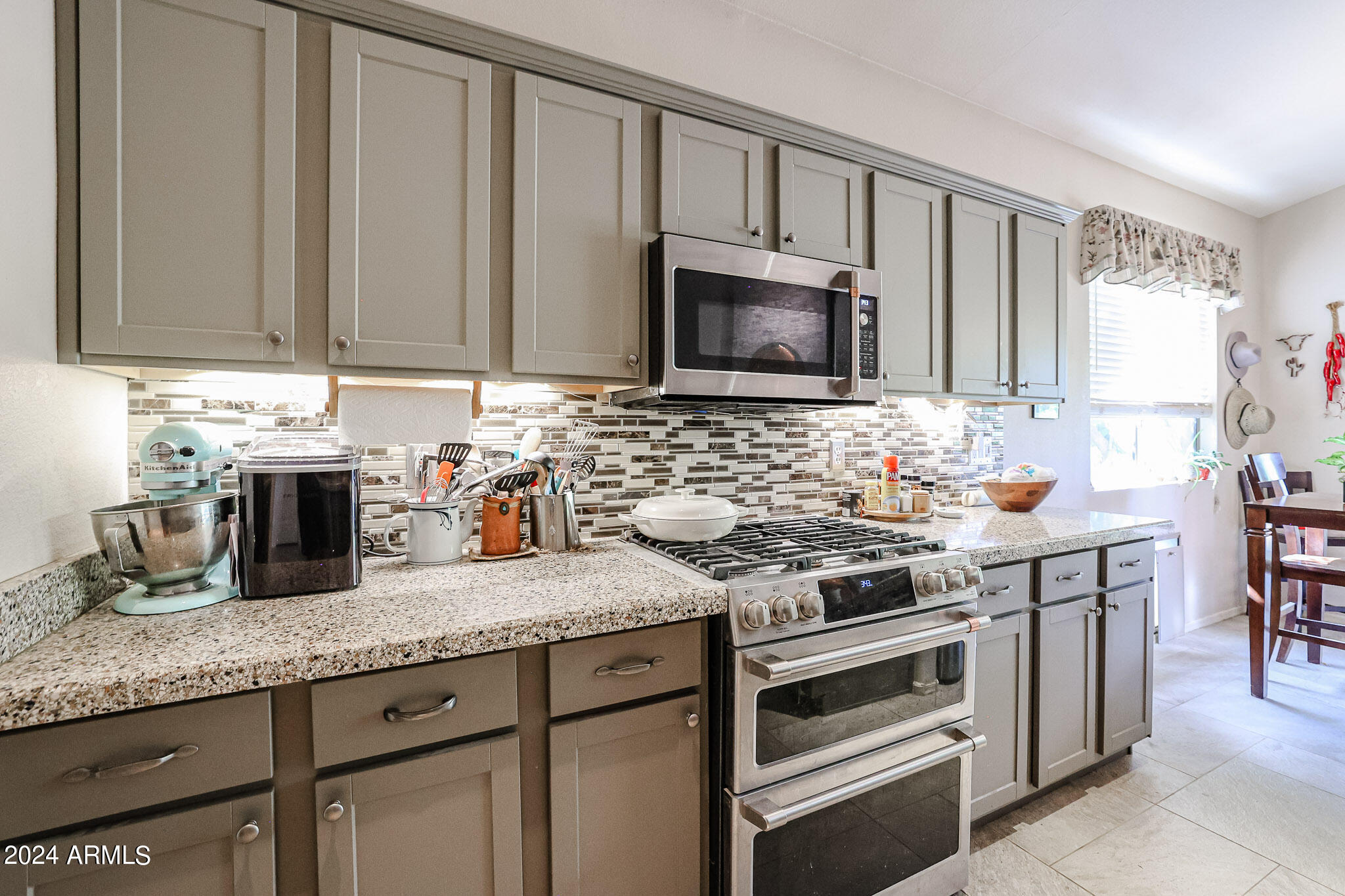 9222 W LONE CACTUS Drive