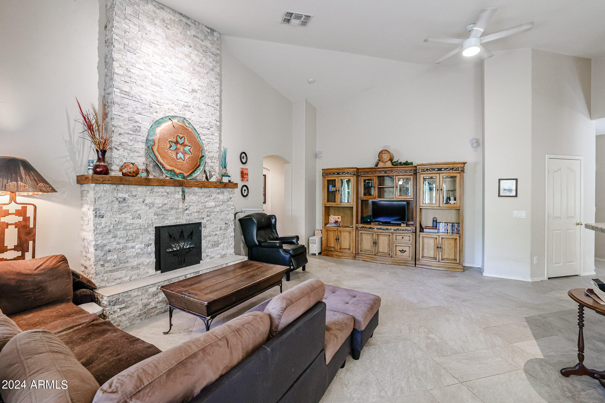 9222 W LONE CACTUS Drive