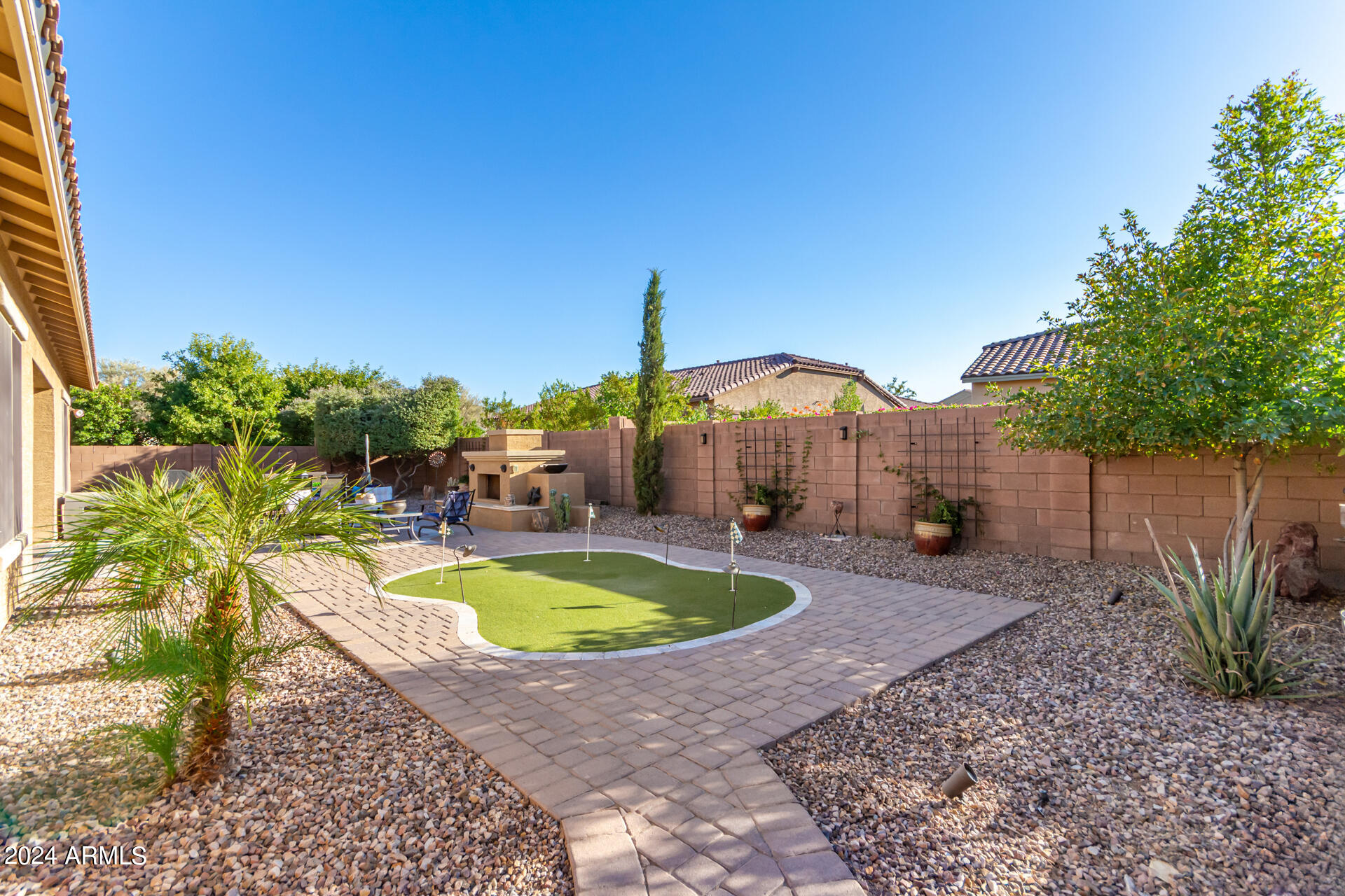 2299 E SADDLEBROOK Road