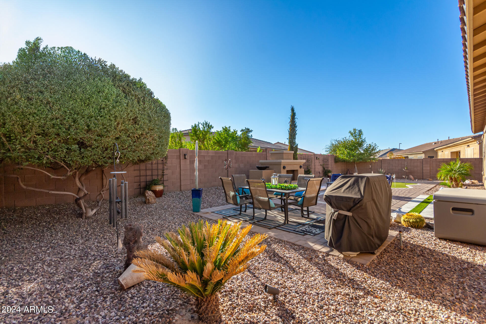 2299 E SADDLEBROOK Road