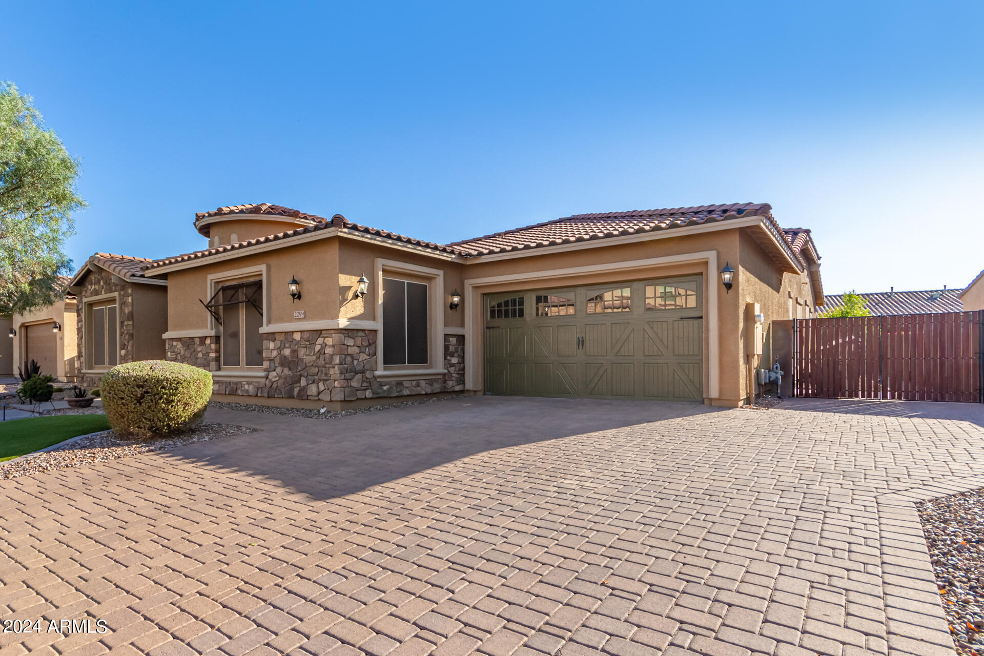 2299 E SADDLEBROOK Road