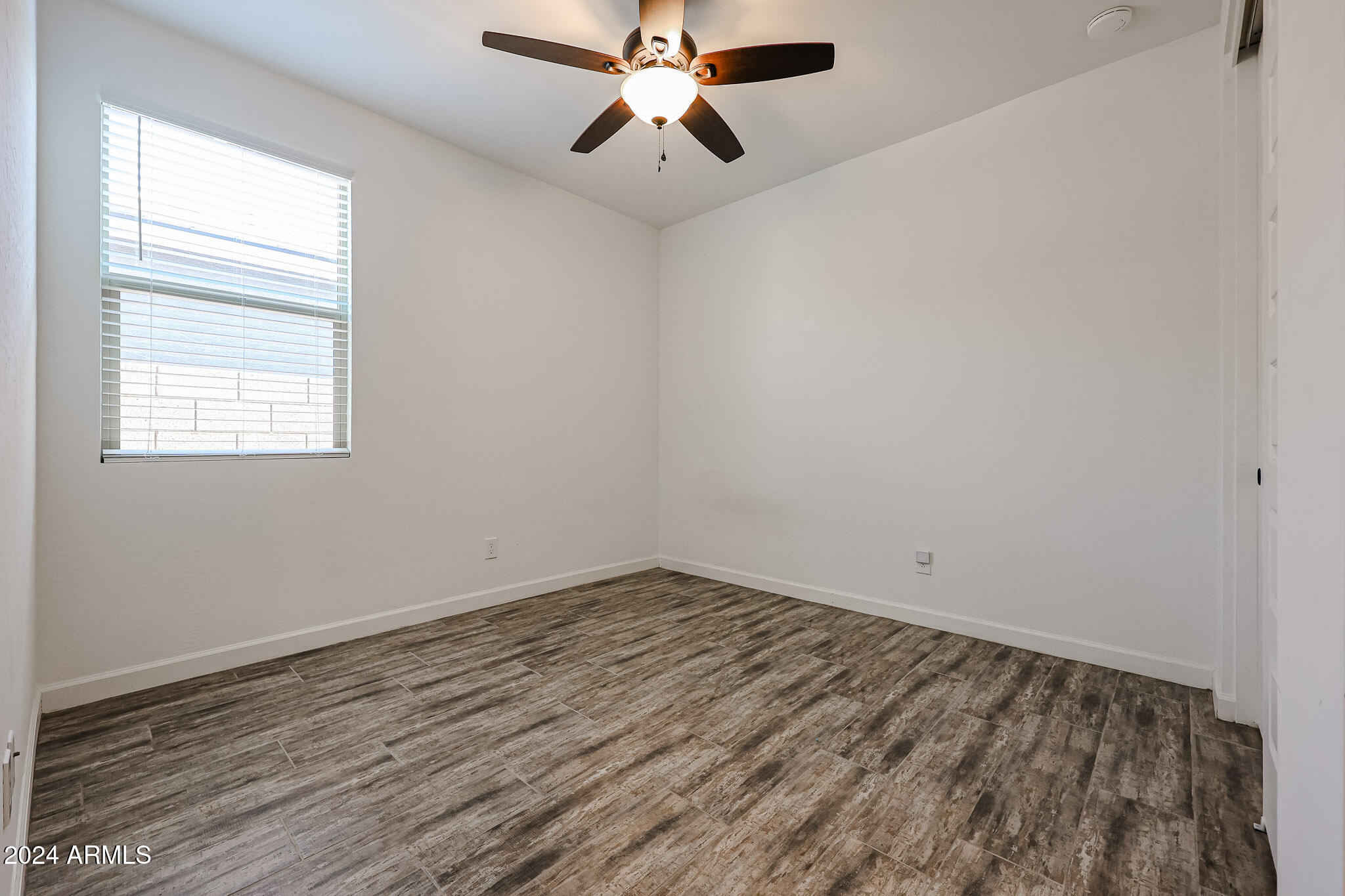 5623 W STARGAZER Place