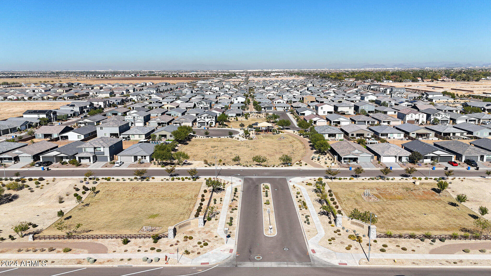 5623 W STARGAZER Place