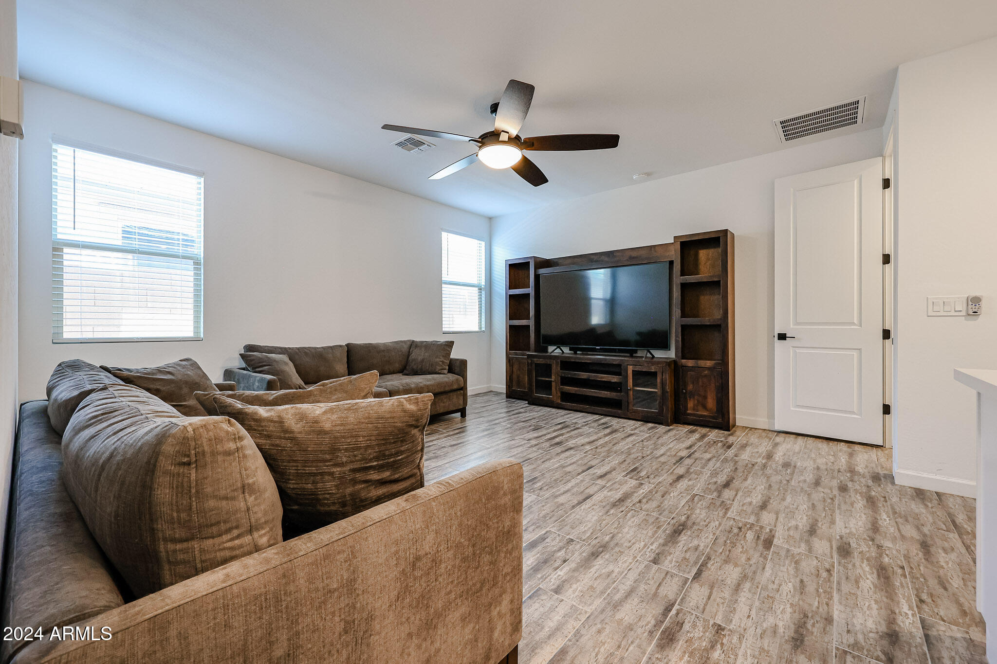 5623 W STARGAZER Place