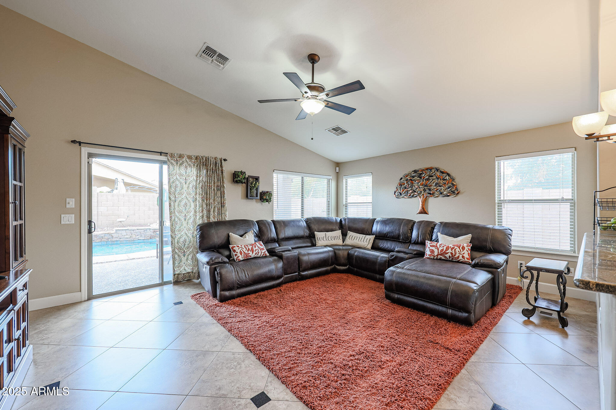 16204 W HILTON Avenue