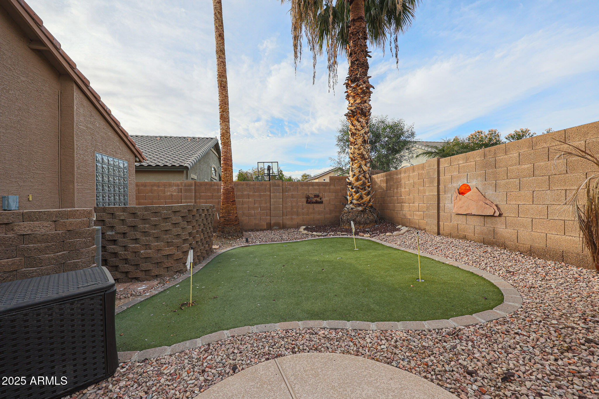 16204 W HILTON Avenue