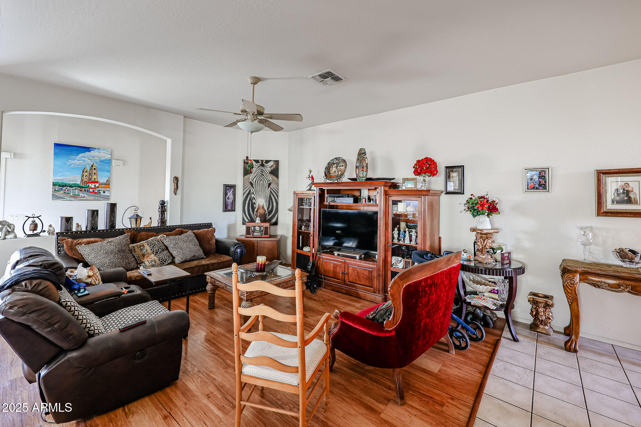 2711 E CAMPO BELLO Drive