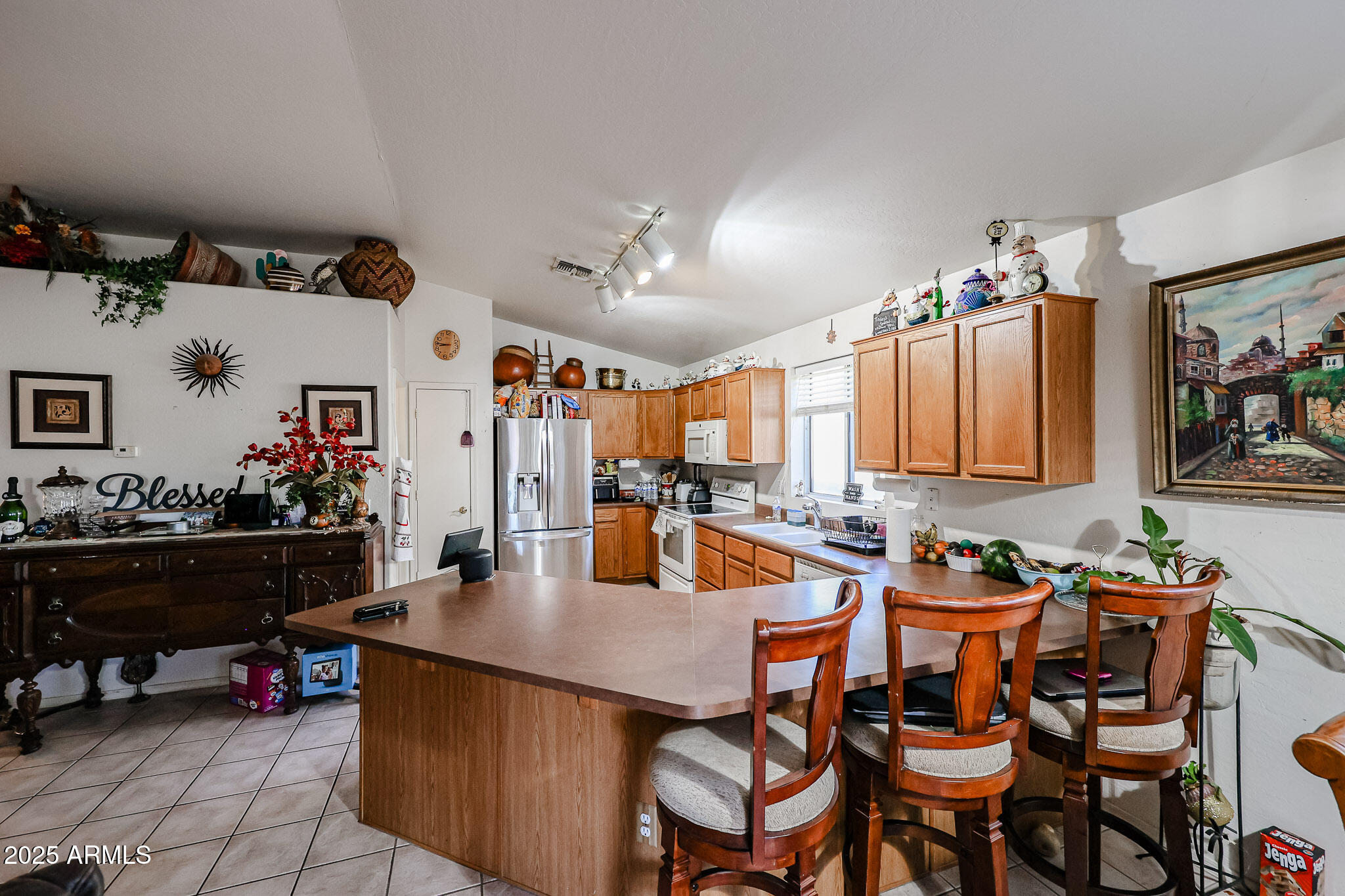 2711 E CAMPO BELLO Drive