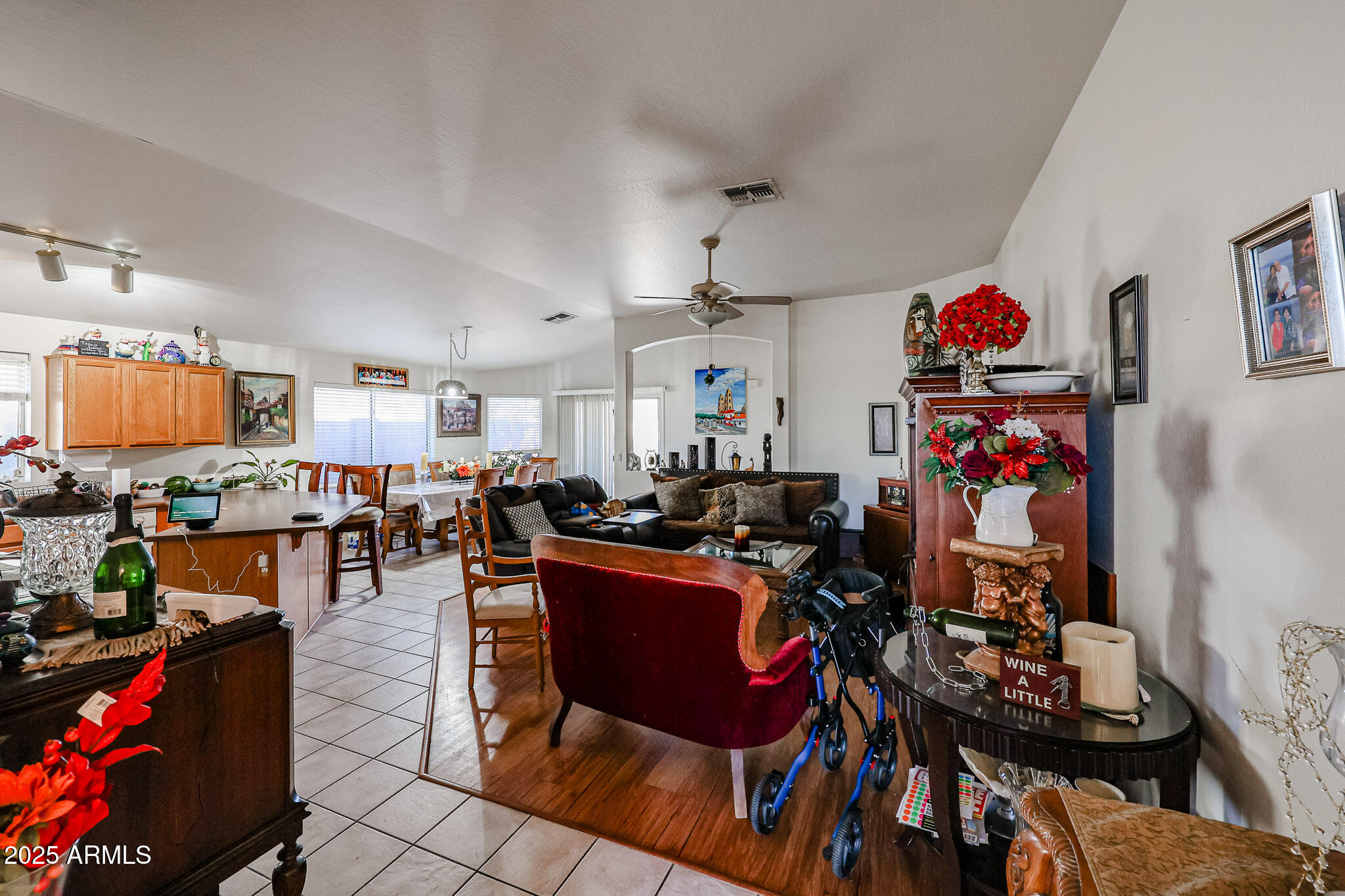 2711 E CAMPO BELLO Drive