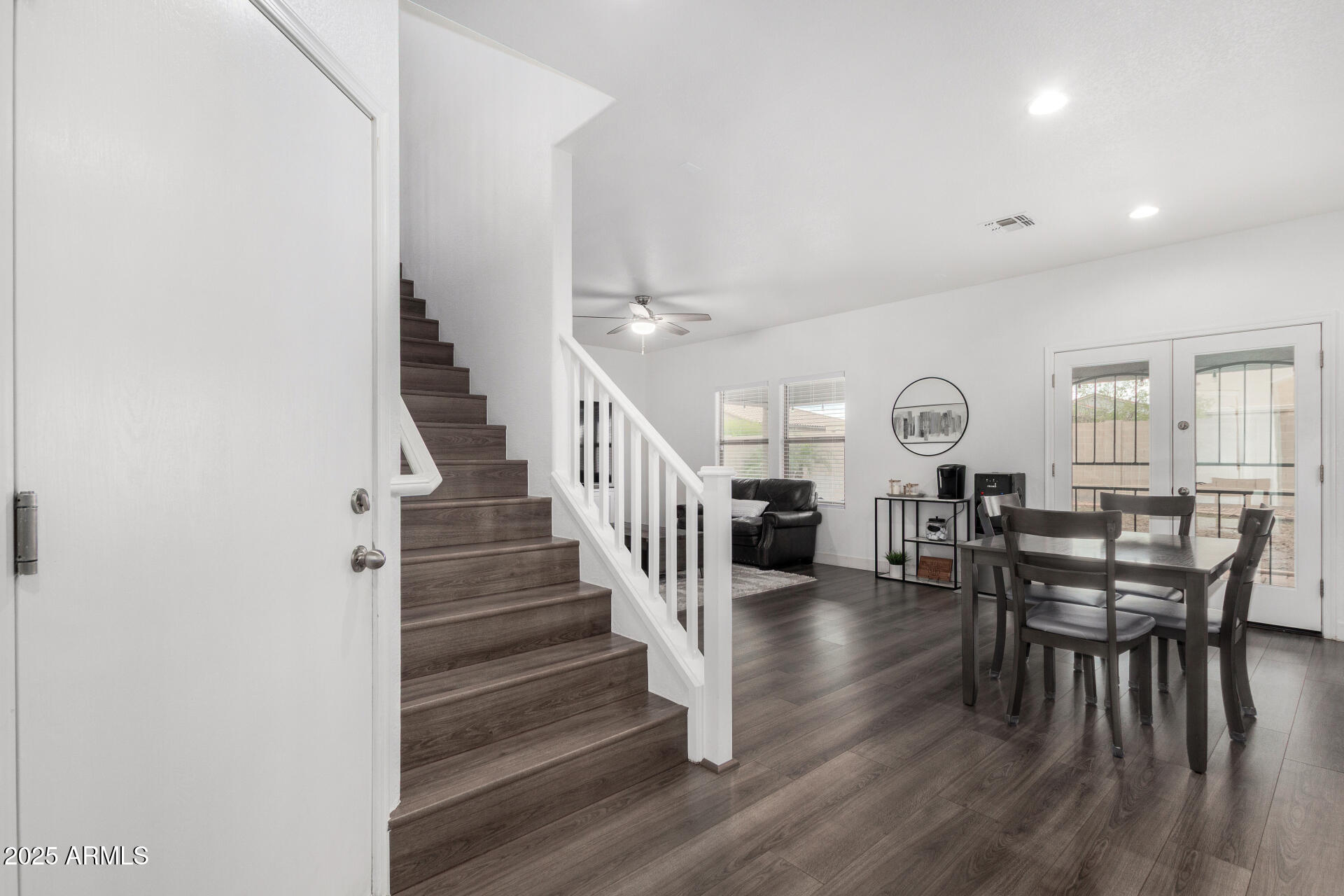 10855 W AVENIDA DEL REY