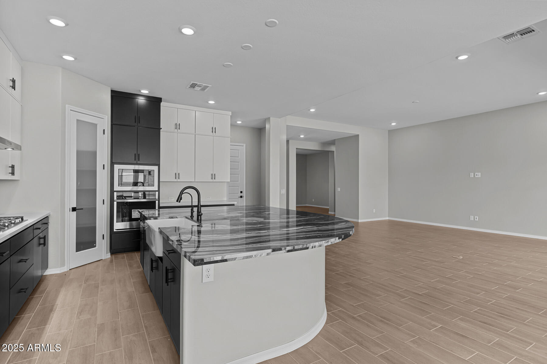 12332 W PARKWAY Lane