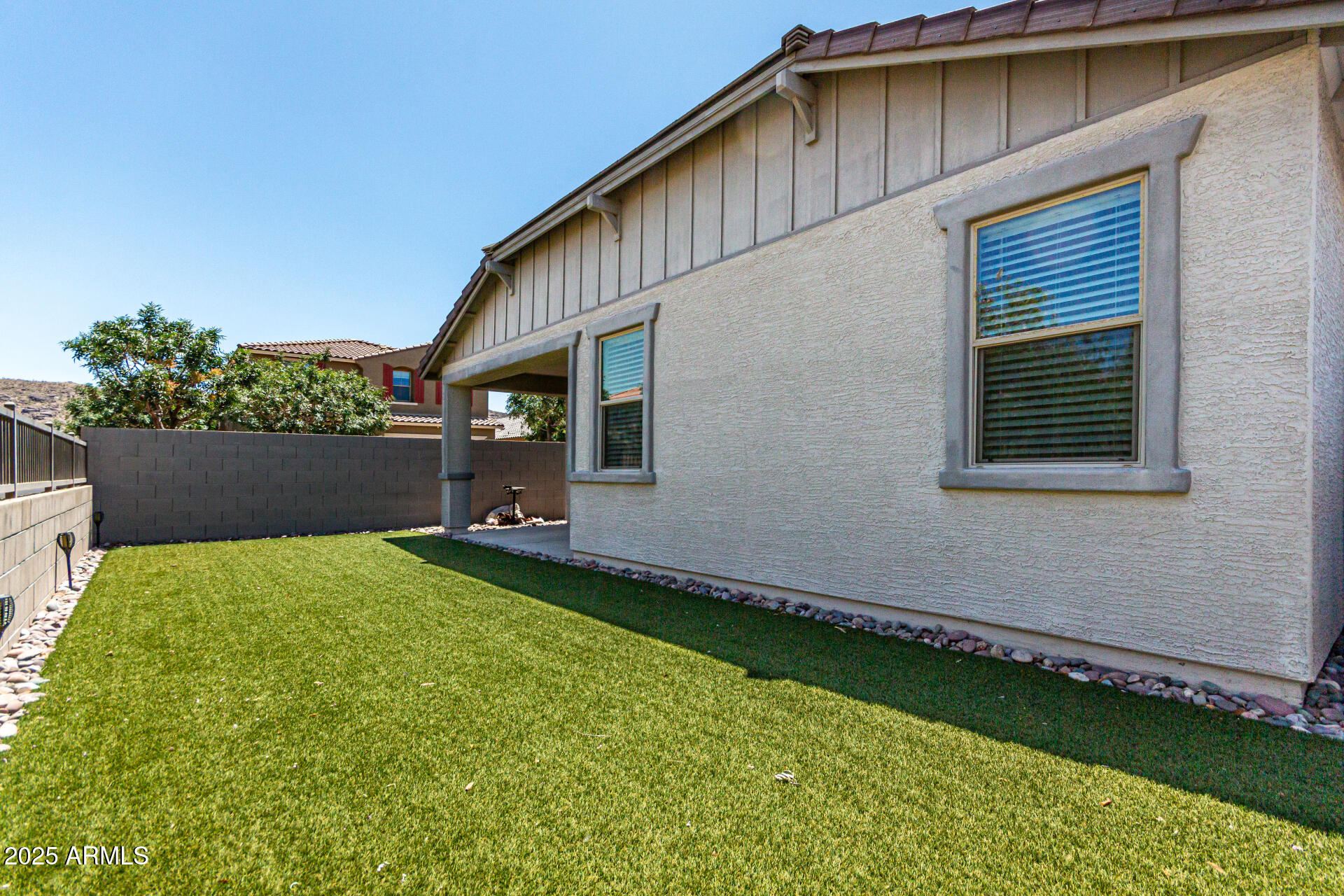 7423 S 28TH Place