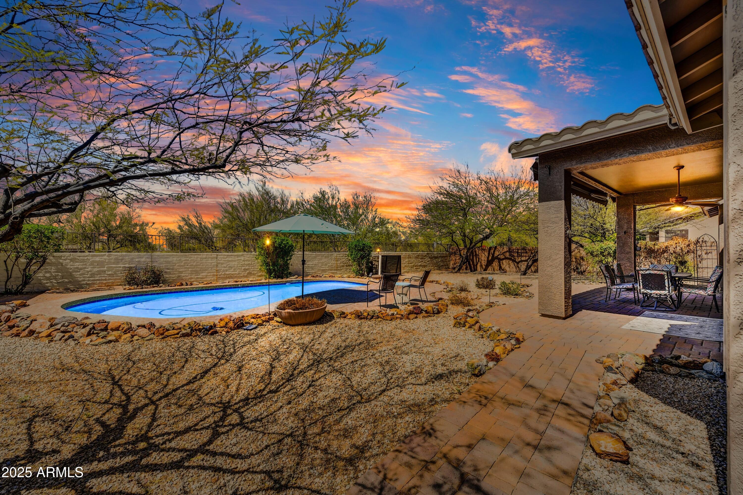 5537 E DUSTY WREN Drive