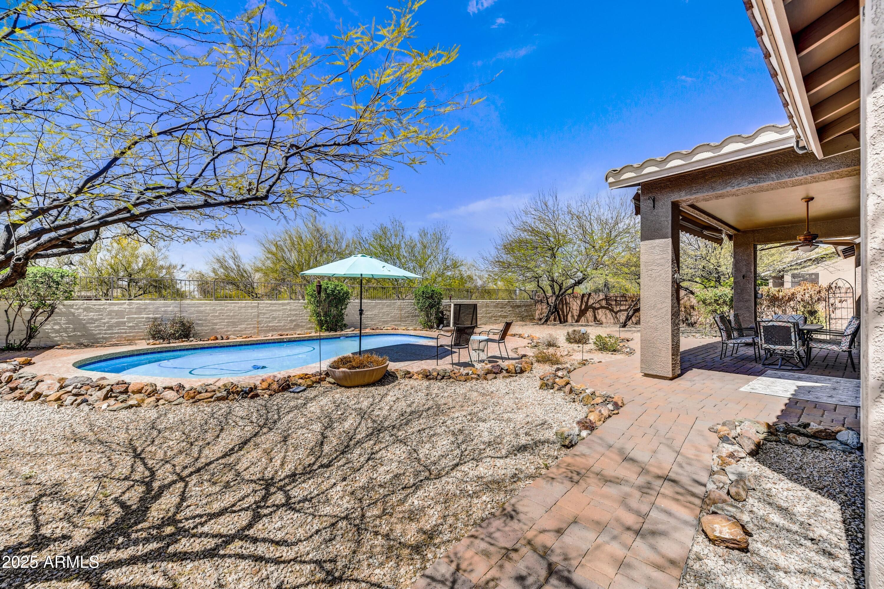 5537 E DUSTY WREN Drive