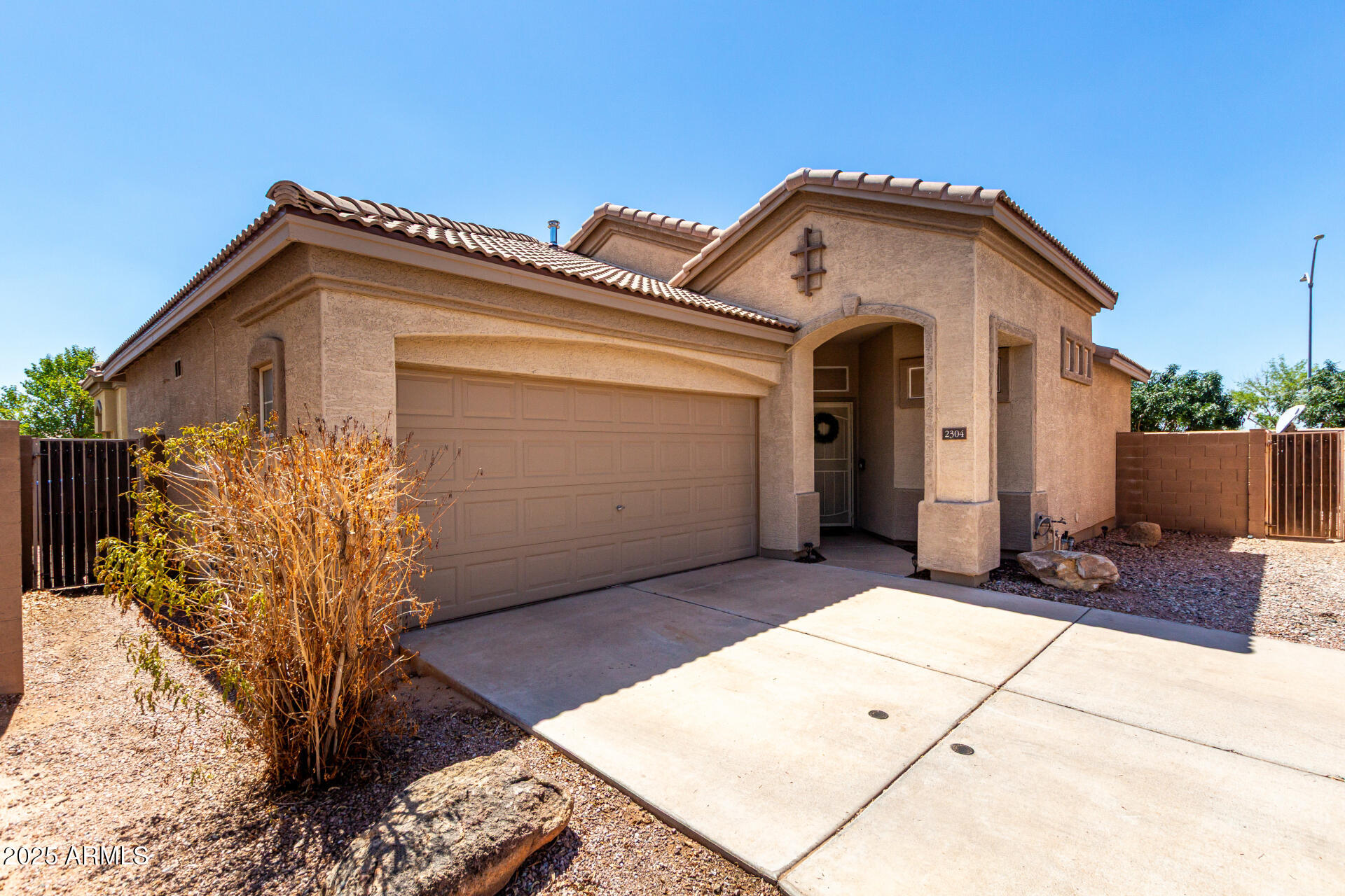 2304 S BERNARD