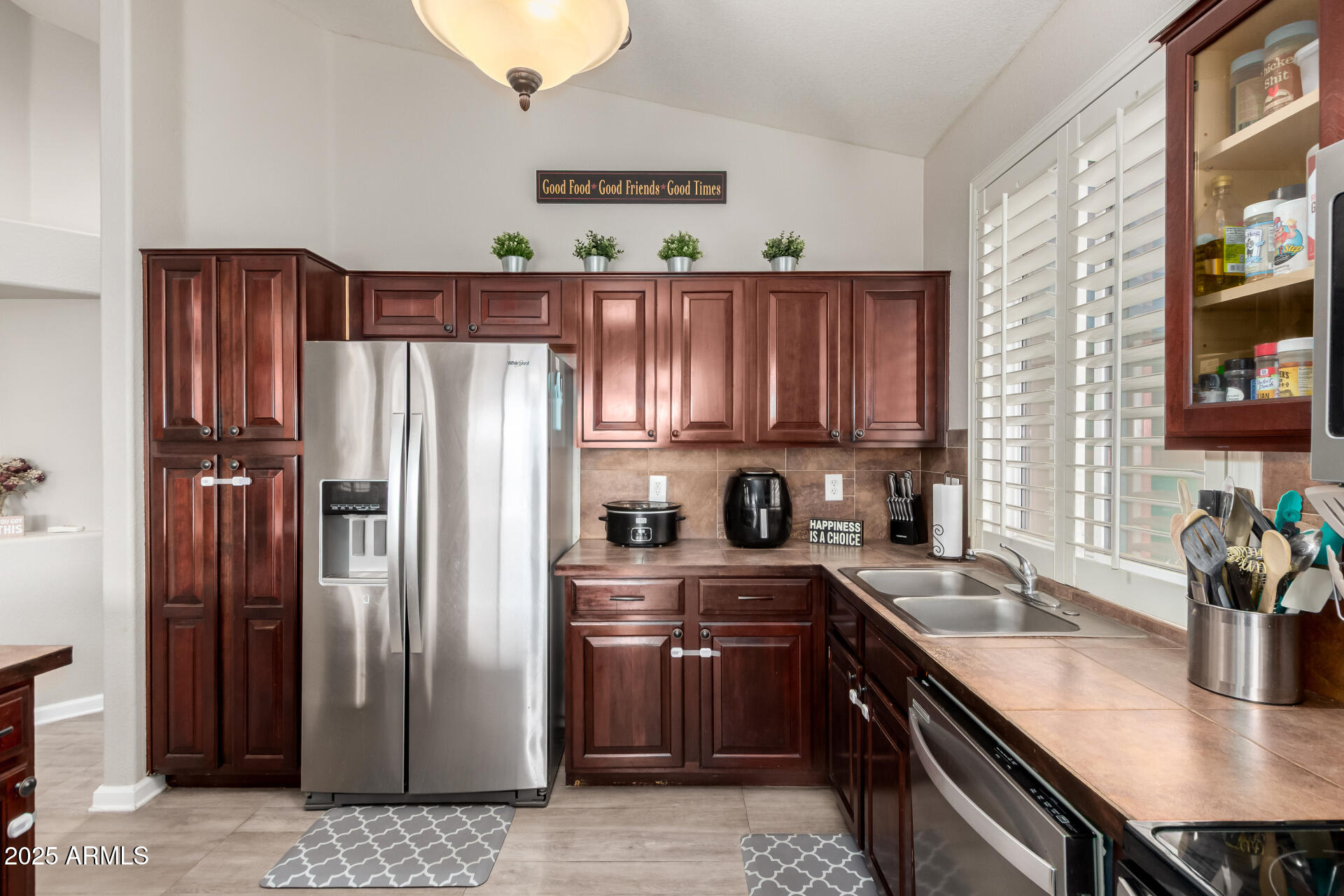 2304 S BERNARD