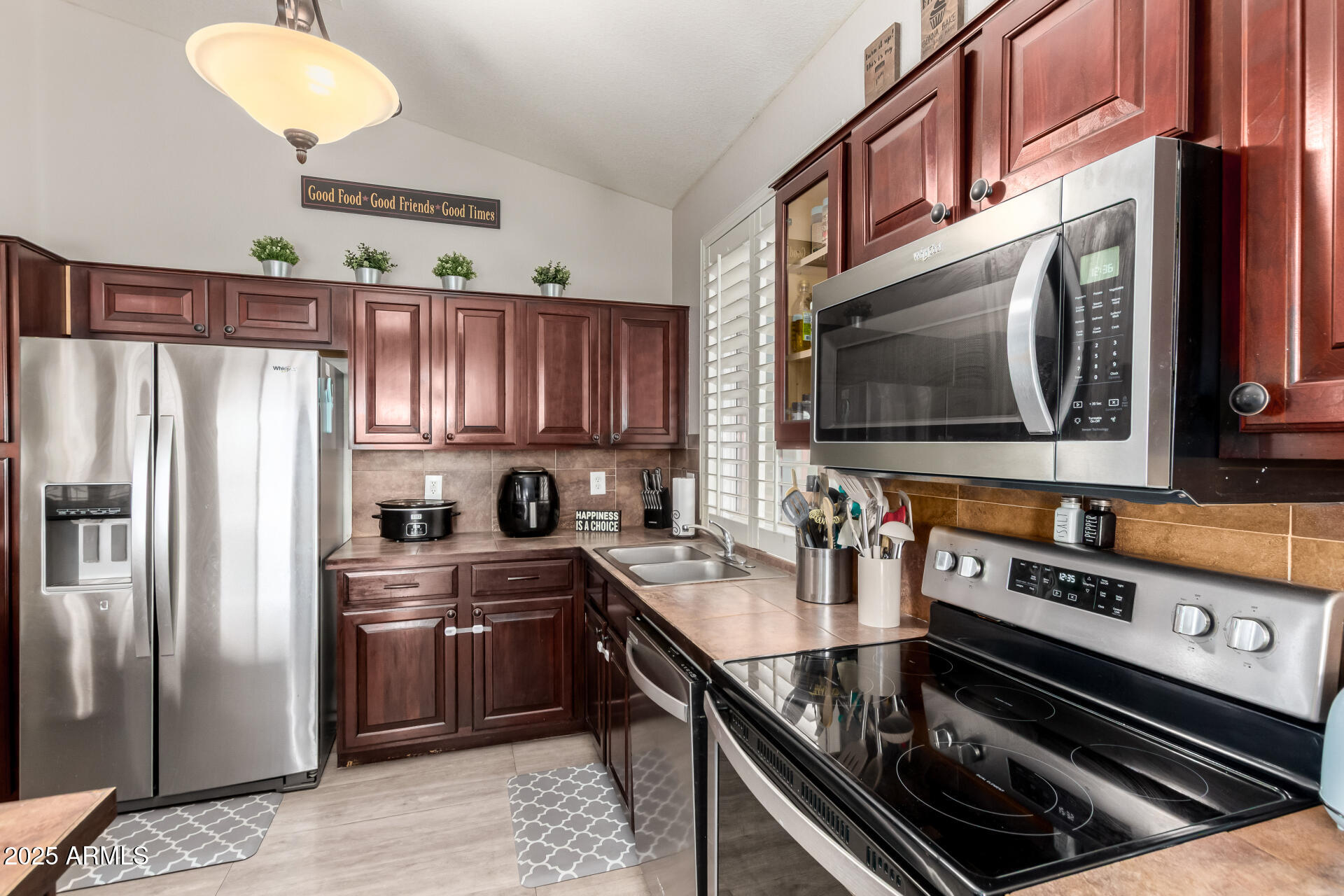 2304 S BERNARD