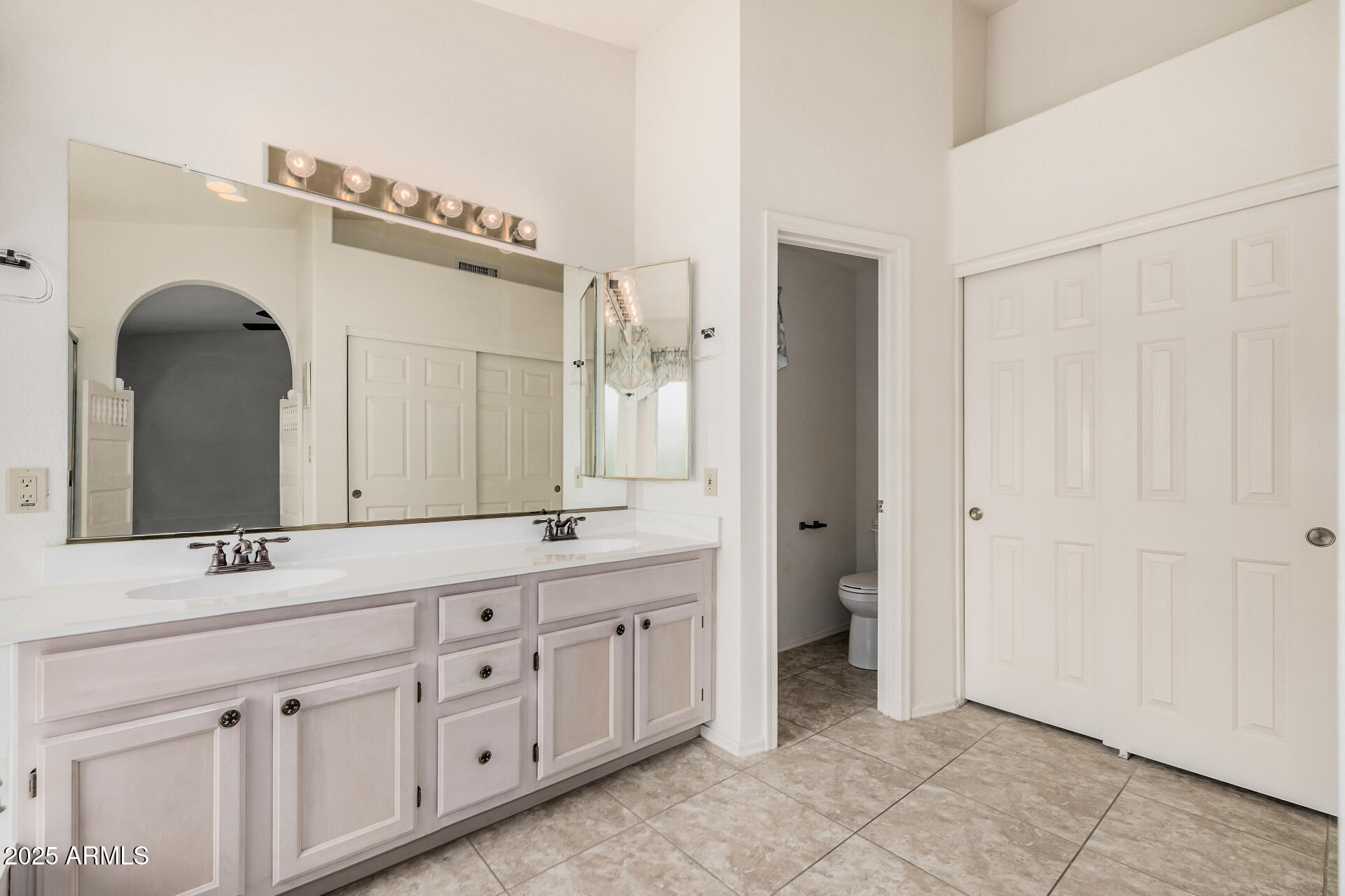 8510 E BRITTLE BUSH Road