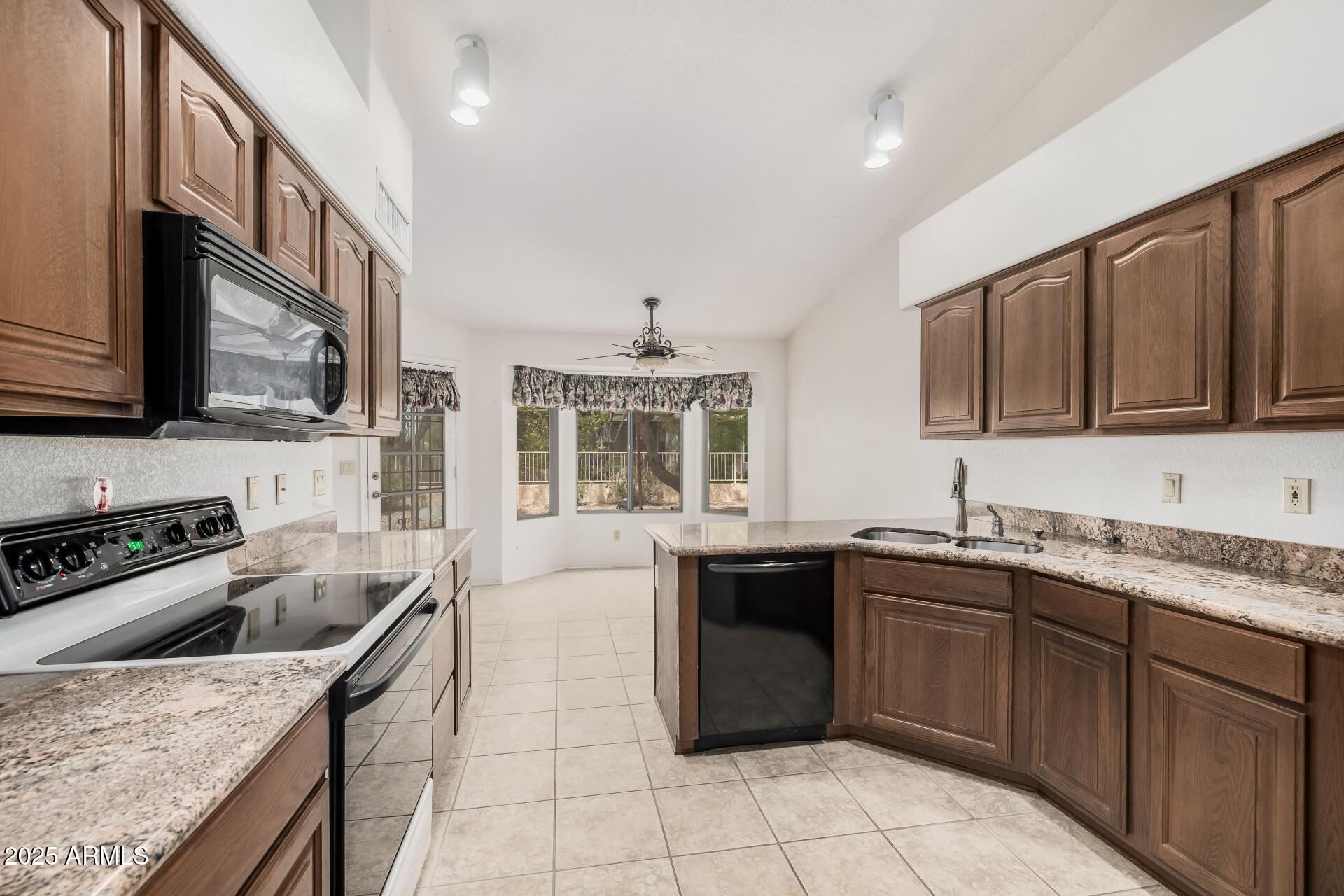 8510 E BRITTLE BUSH Road