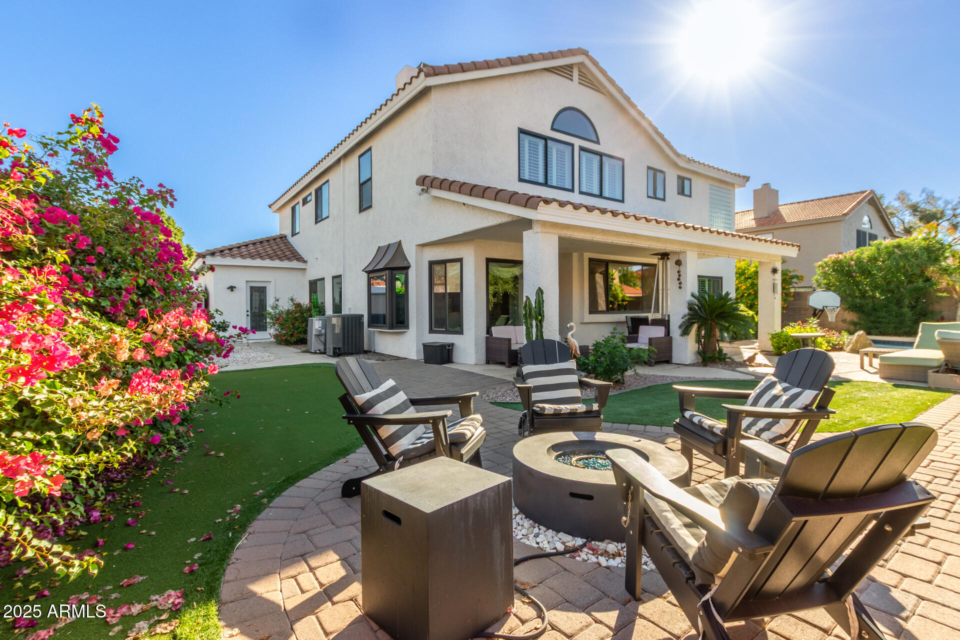 5916 E SANDRA Terrace