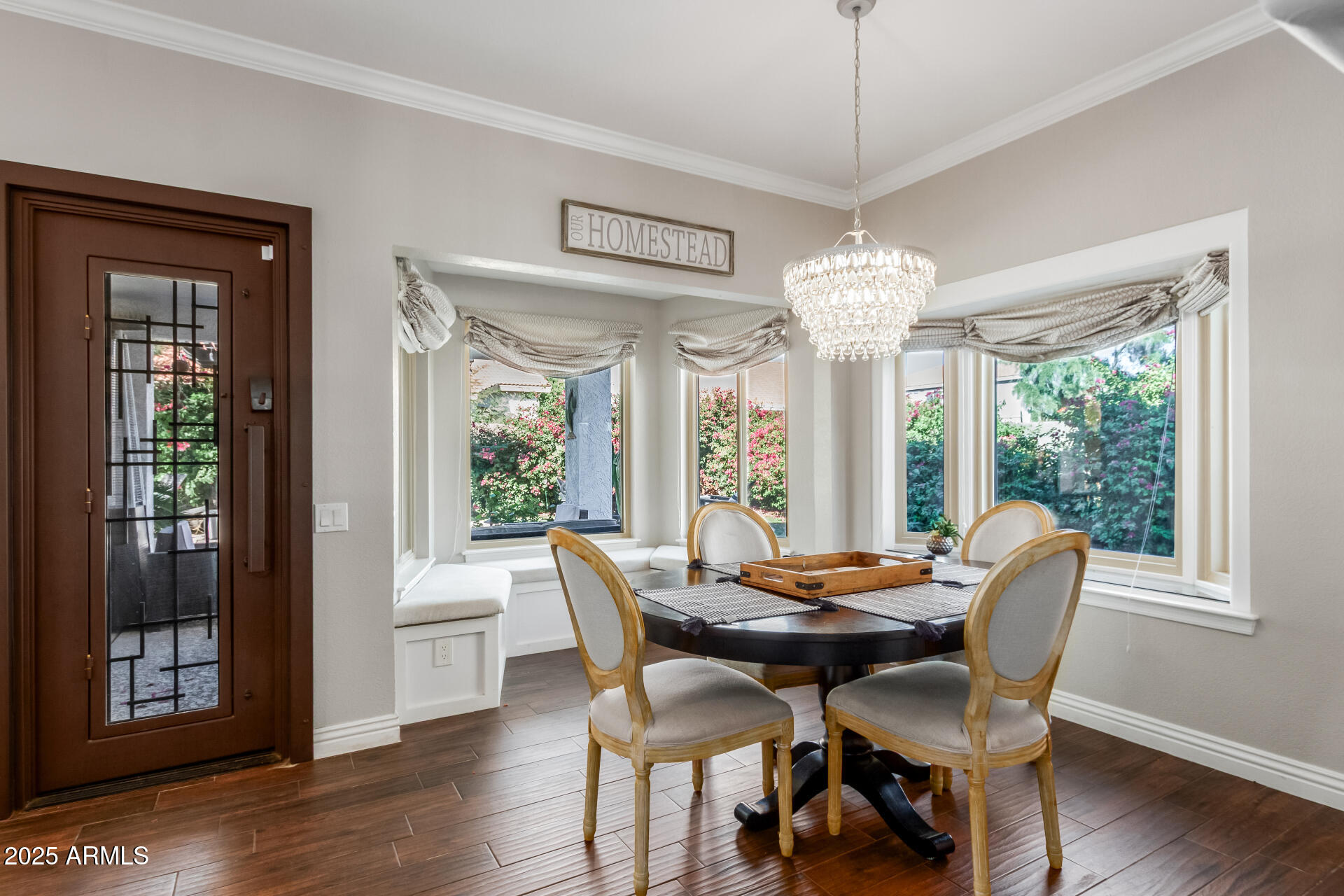 5916 E SANDRA Terrace