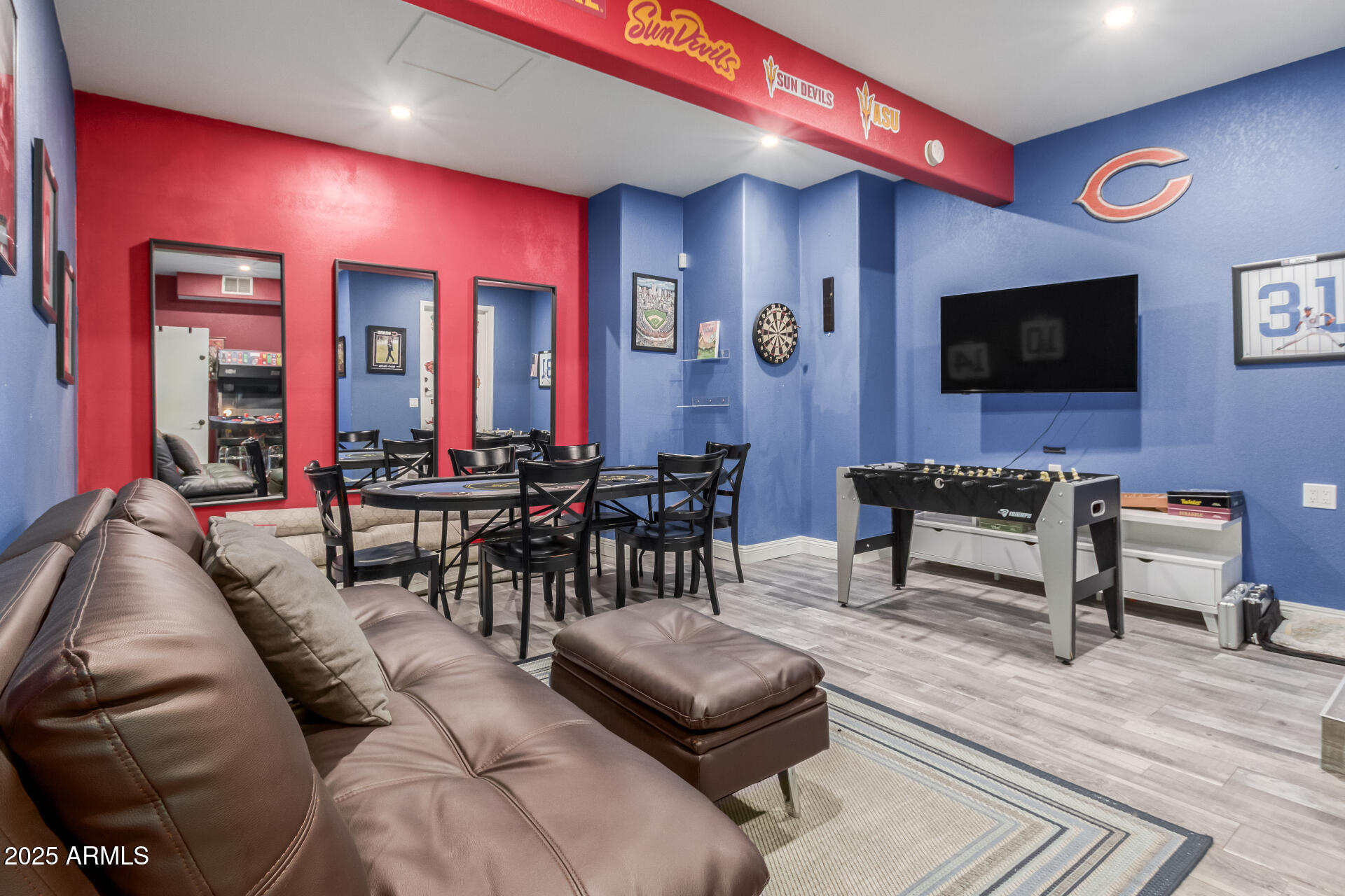 5916 E SANDRA Terrace