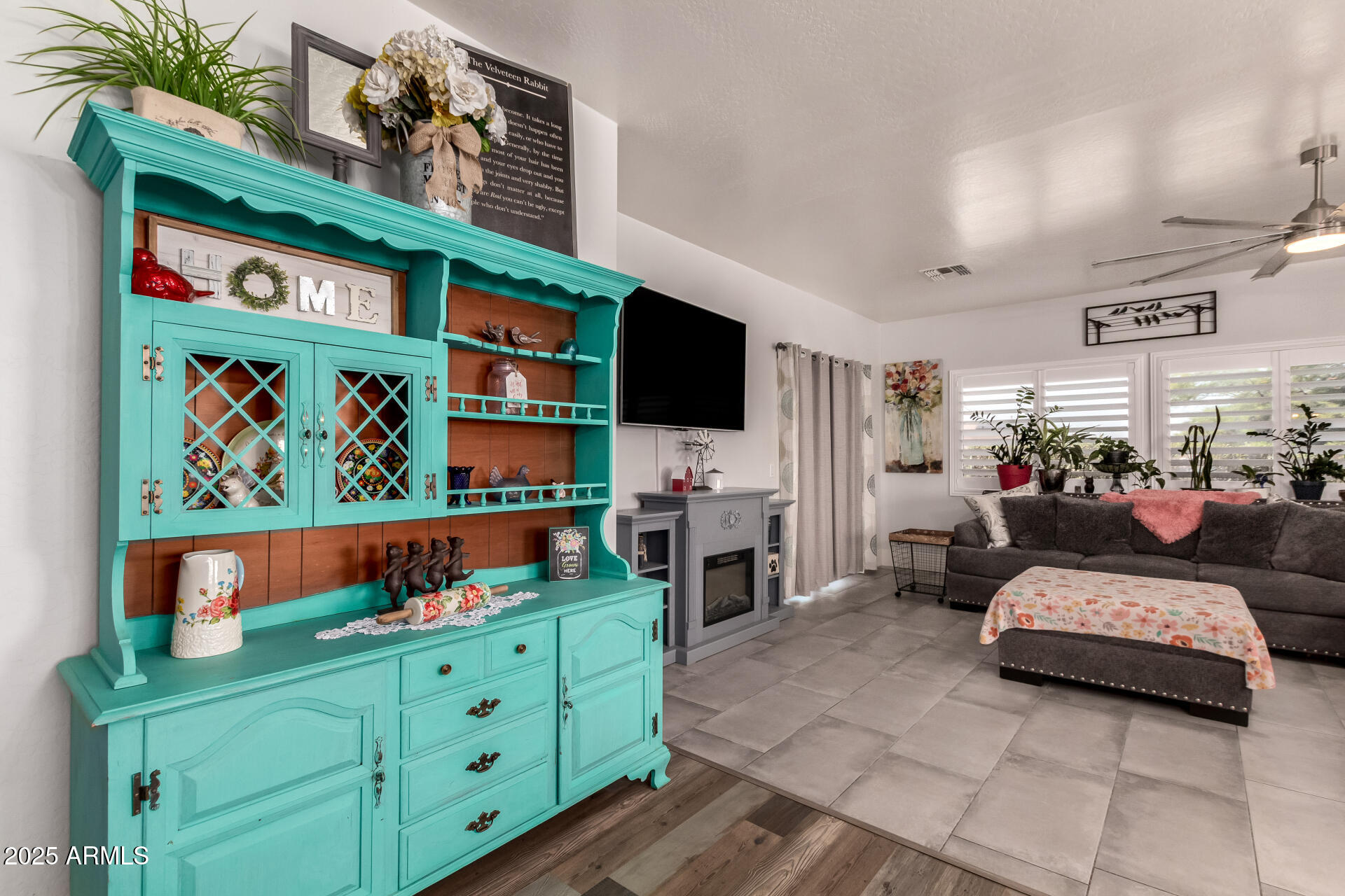 3741 W JACKSONVILLE Drive, Phoenix