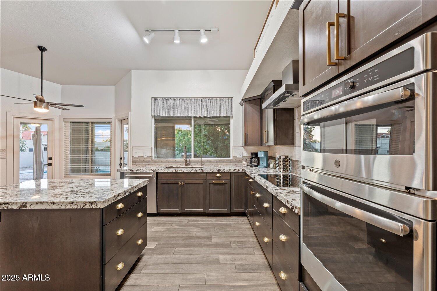 1244 N NORFOLK Circle