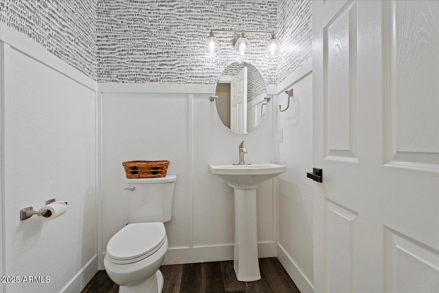 1244 N NORFOLK Circle