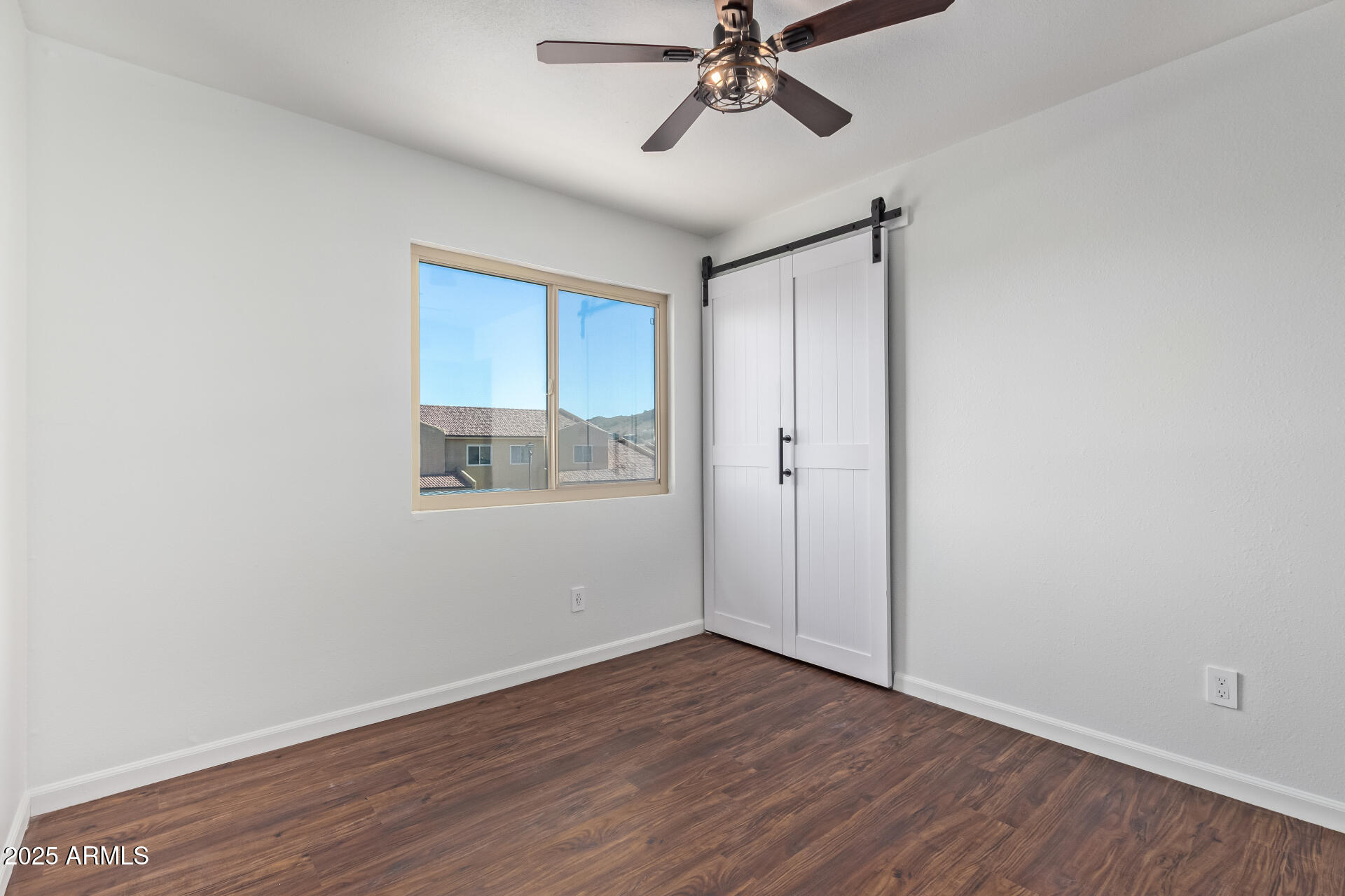 3511 E BASELINE Road 1140