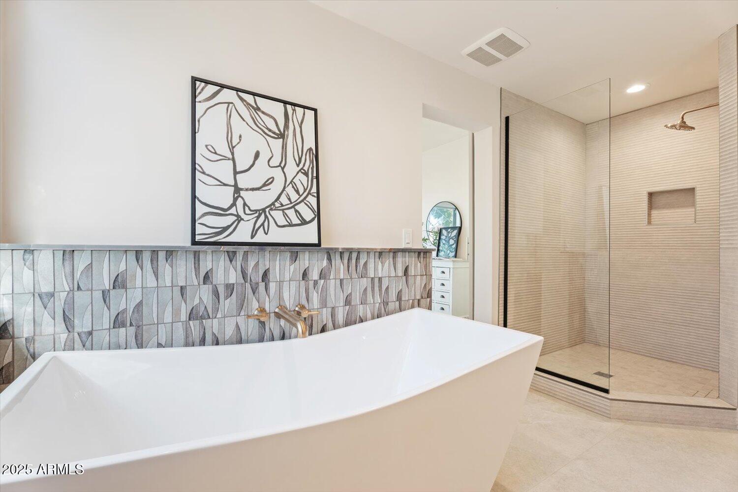 8408 E RANCHO VISTA Drive