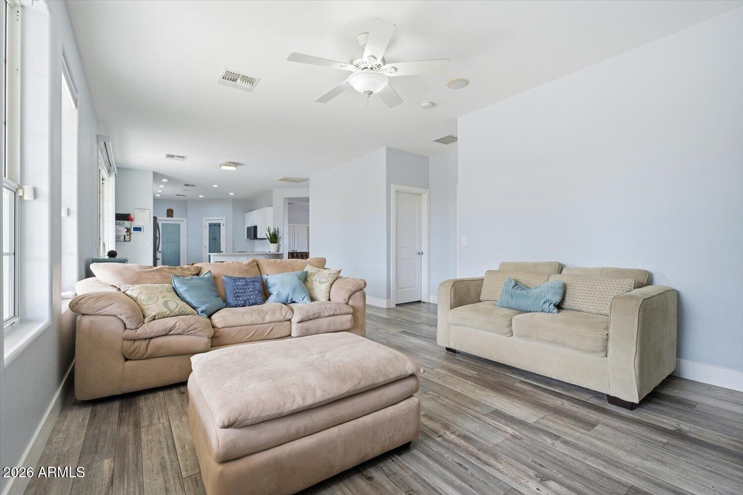 20305 W PEAKVIEW Road