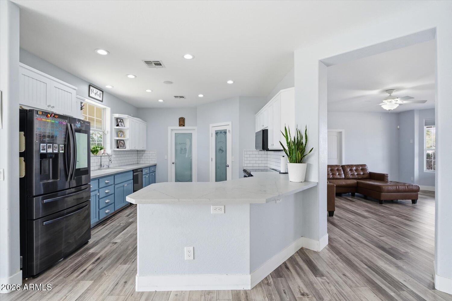 20305 W PEAKVIEW Road