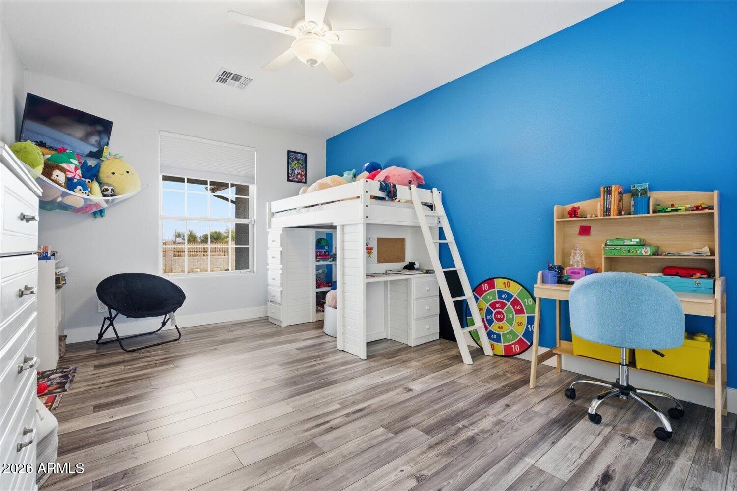 20305 W PEAKVIEW Road