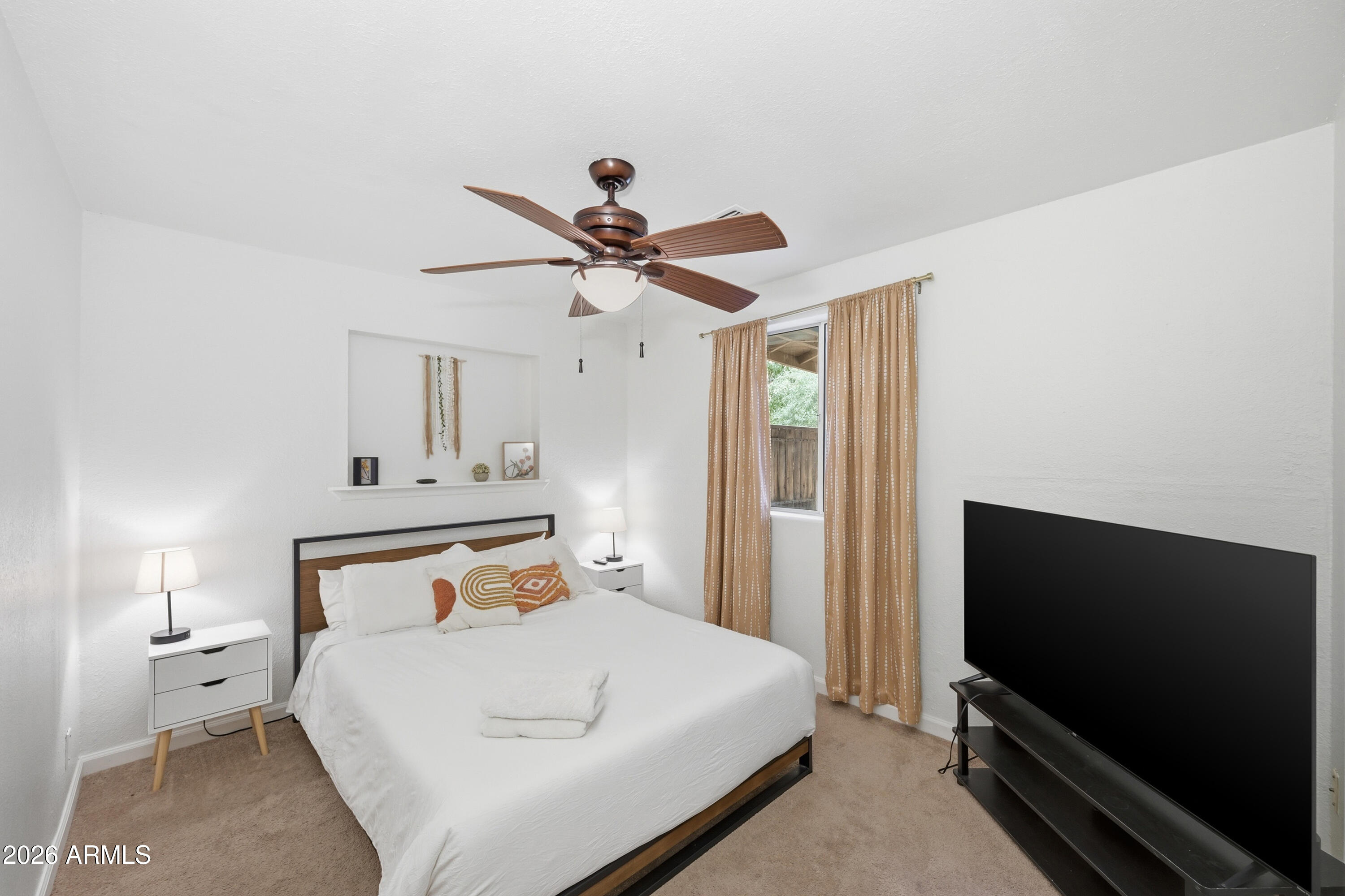 4528 E HOBART Street