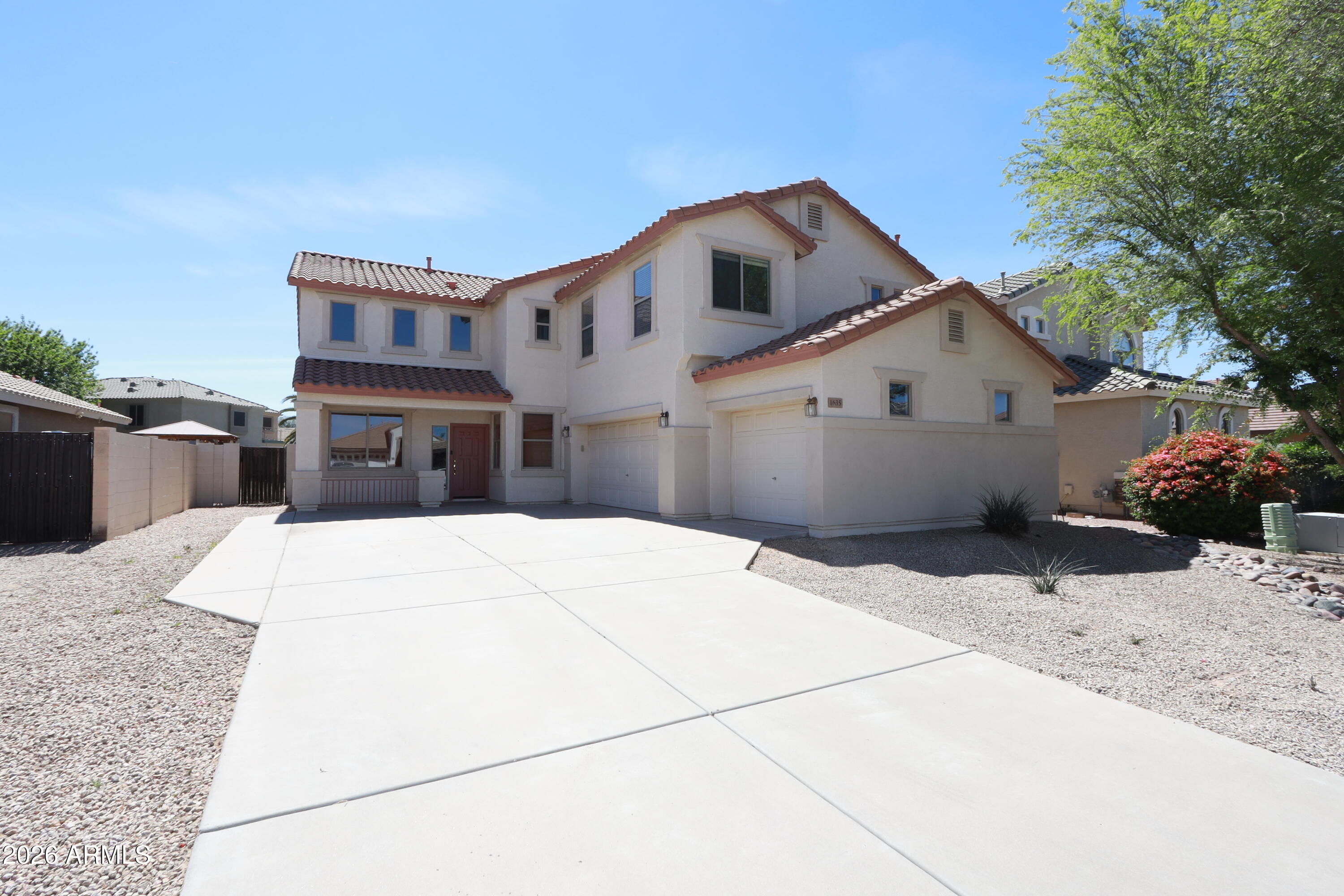 1635 E Debbie Drive E
