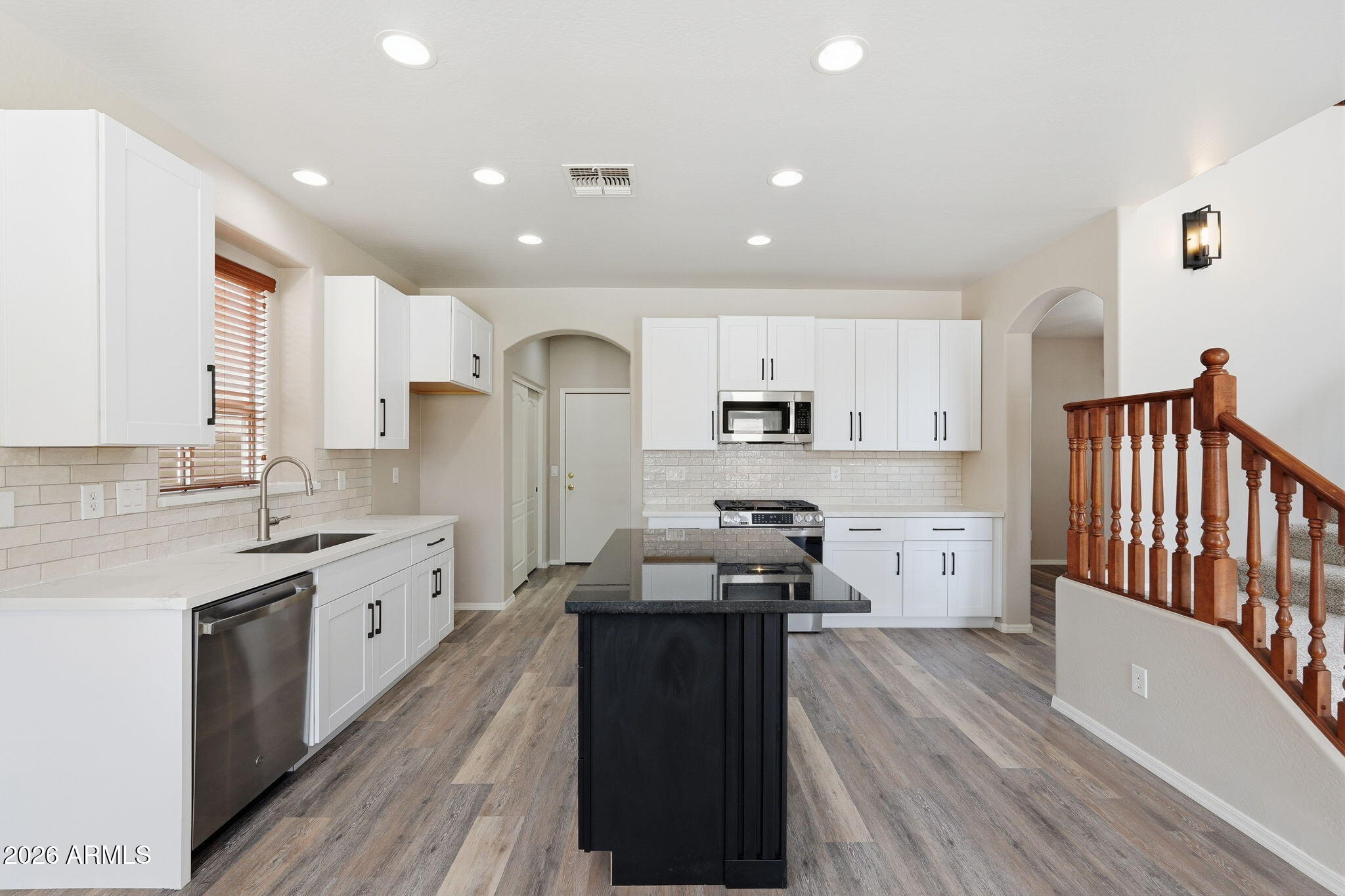 1635 E Debbie Drive E