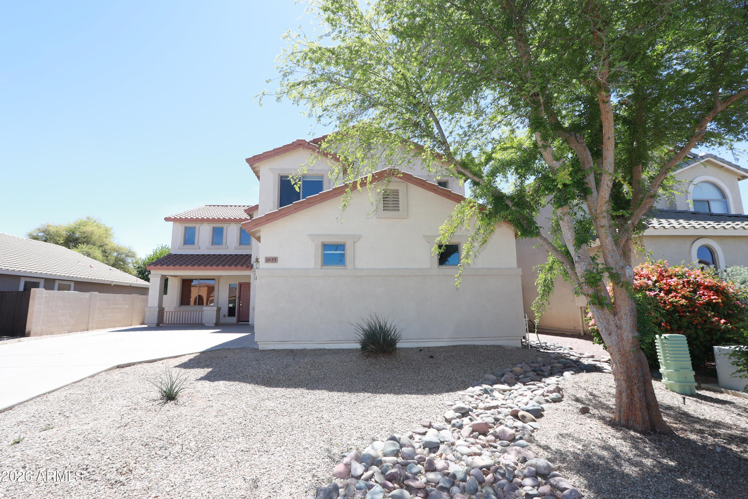 1635 E Debbie Drive E