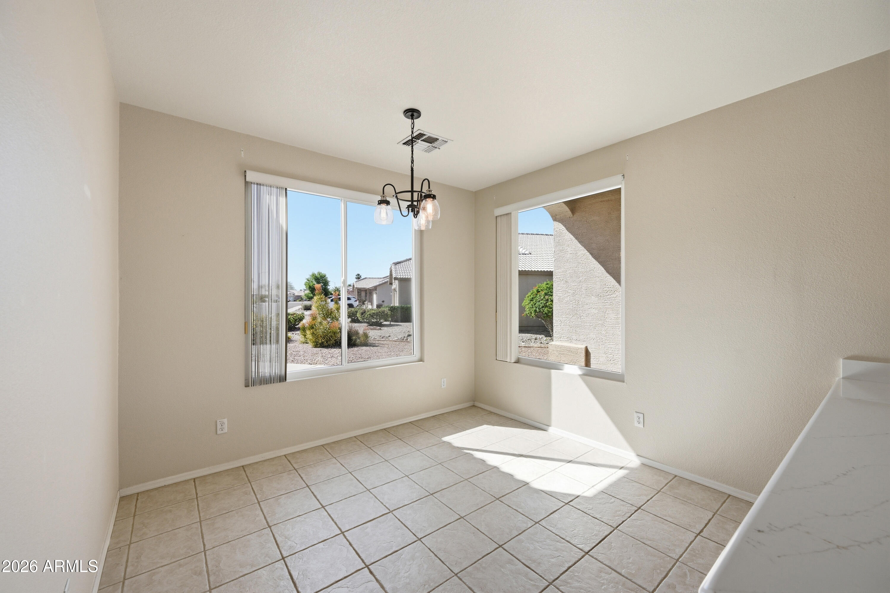 10873 W ORAIBI Drive