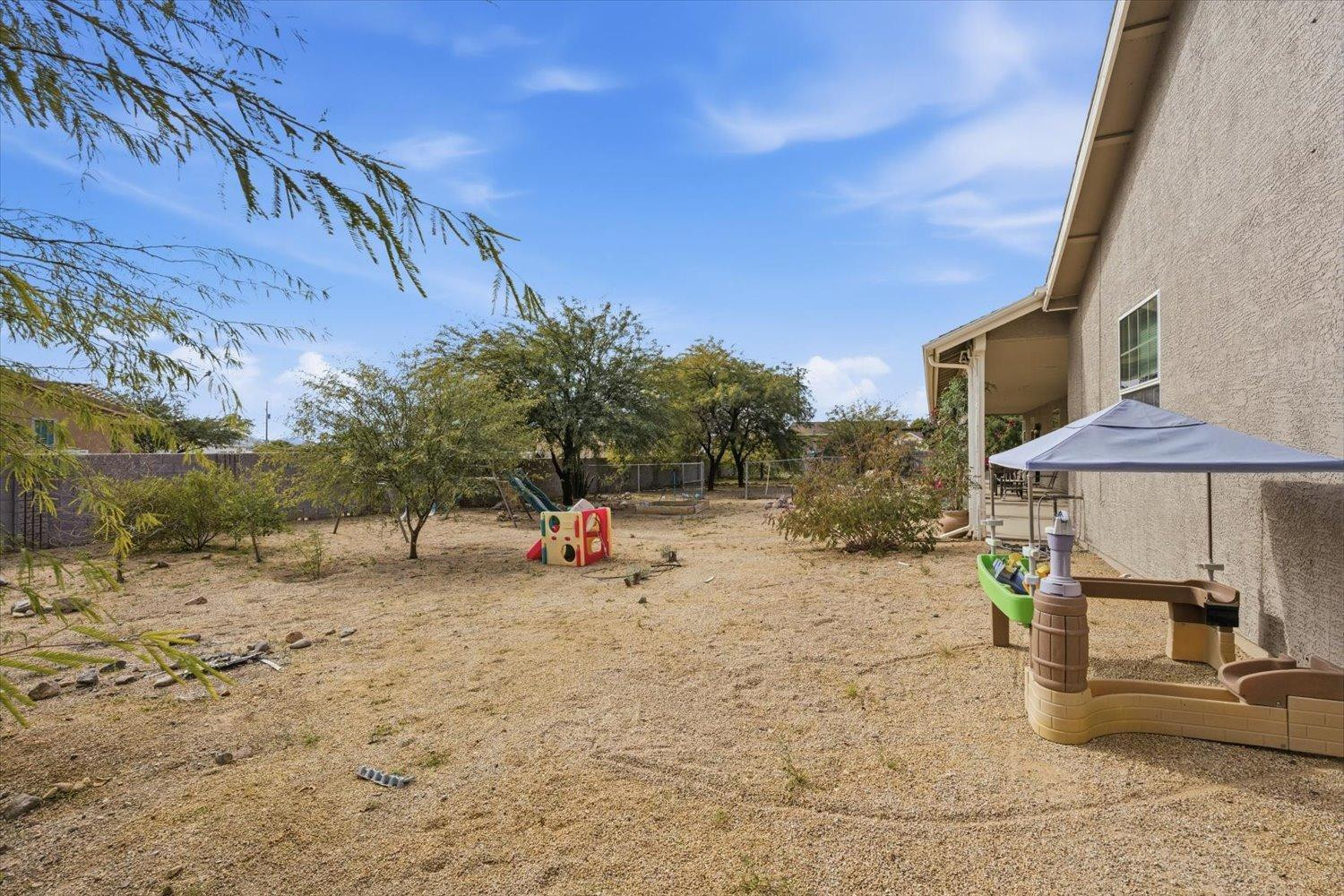 20305 W Peakview Road
