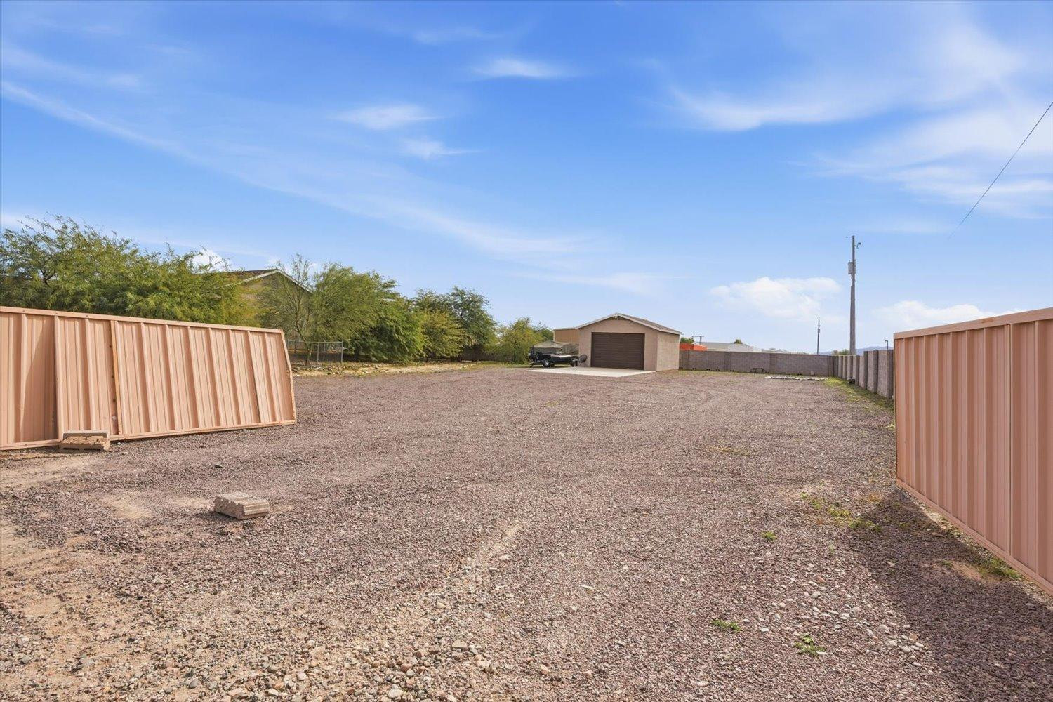 20305 W Peakview Road