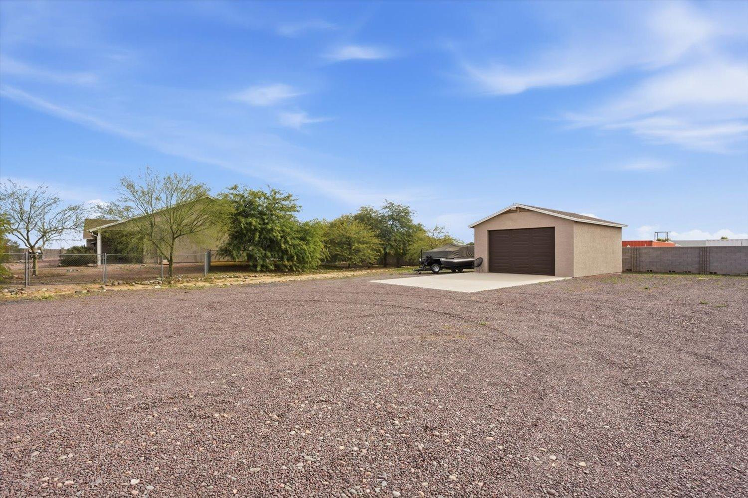 20305 W Peakview Road