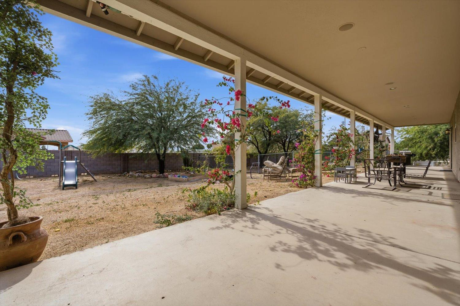20305 W Peakview Road